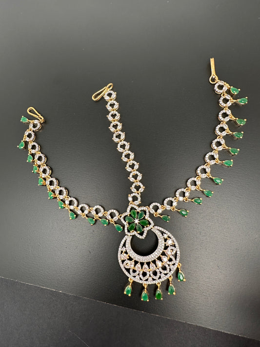 Emerald Maangteeka Mathapatti