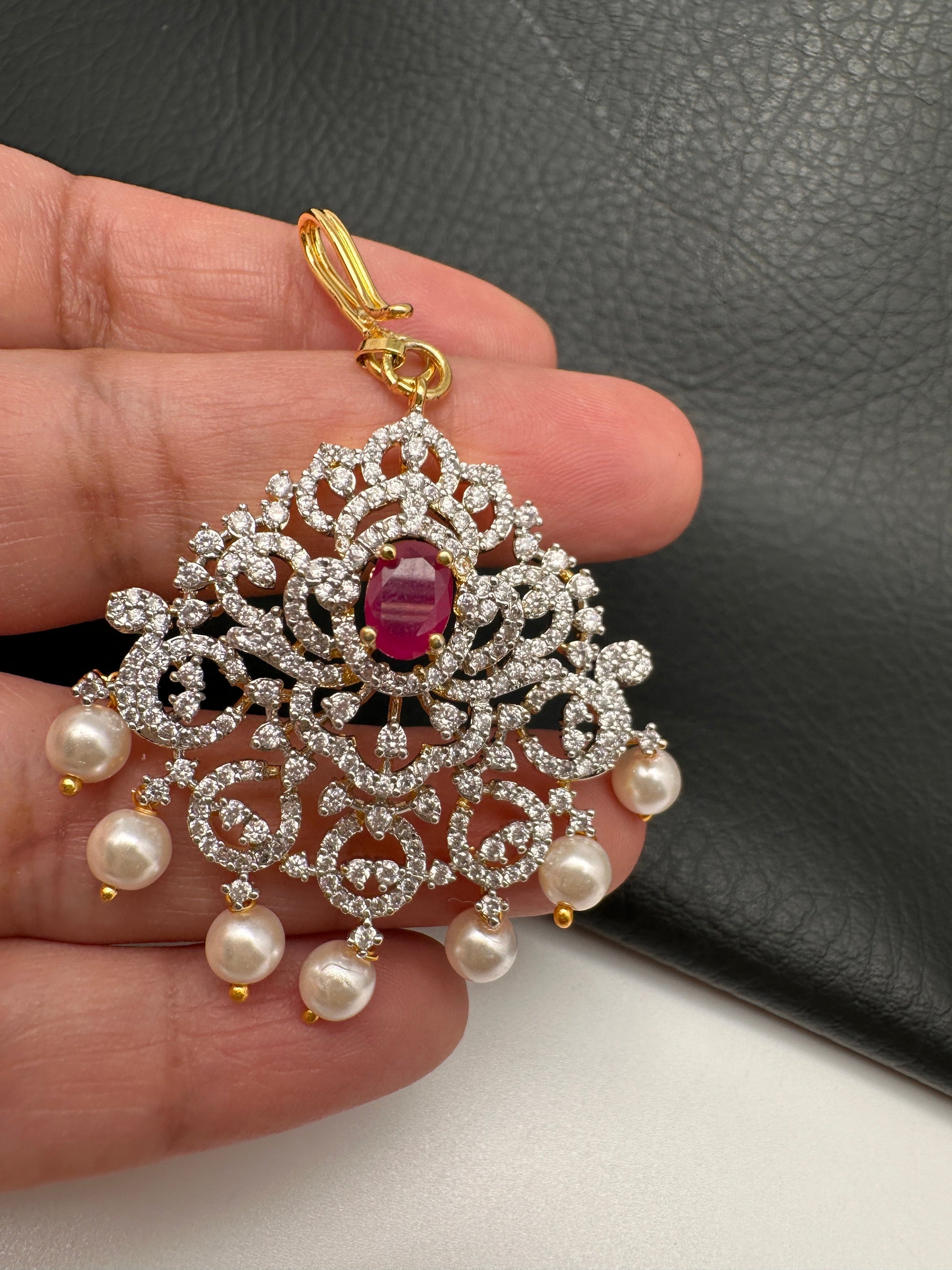 Diamond Finish Color Stone Maangteeka - Red