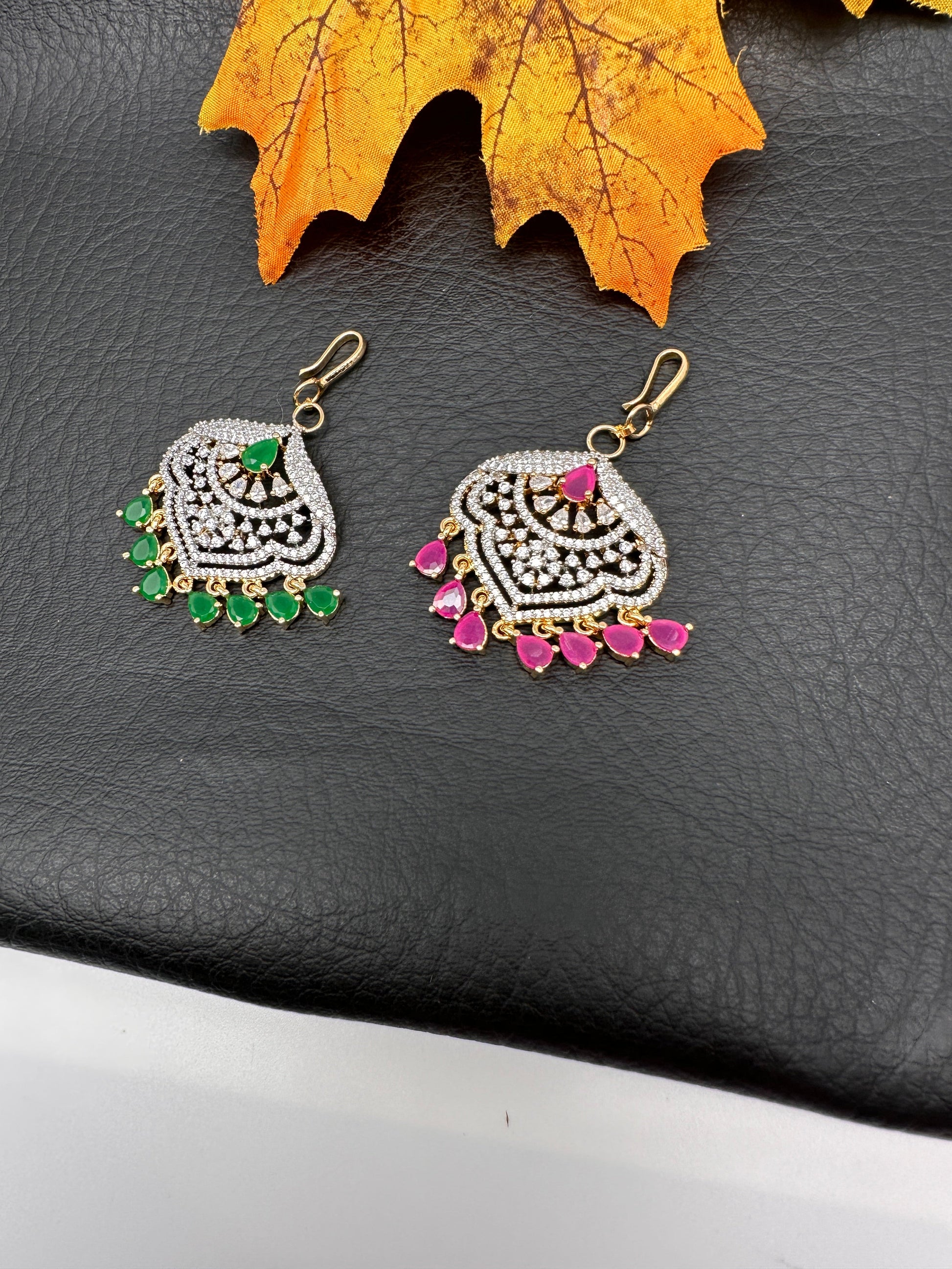 Diamond Finish Color Stone Maangteeka - Green