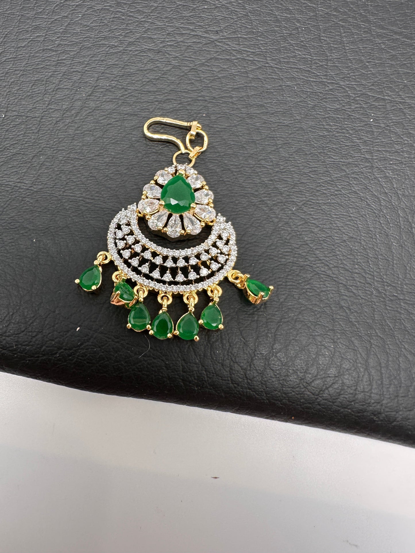 Diamond Finish Color Stone Maangteeka - Green