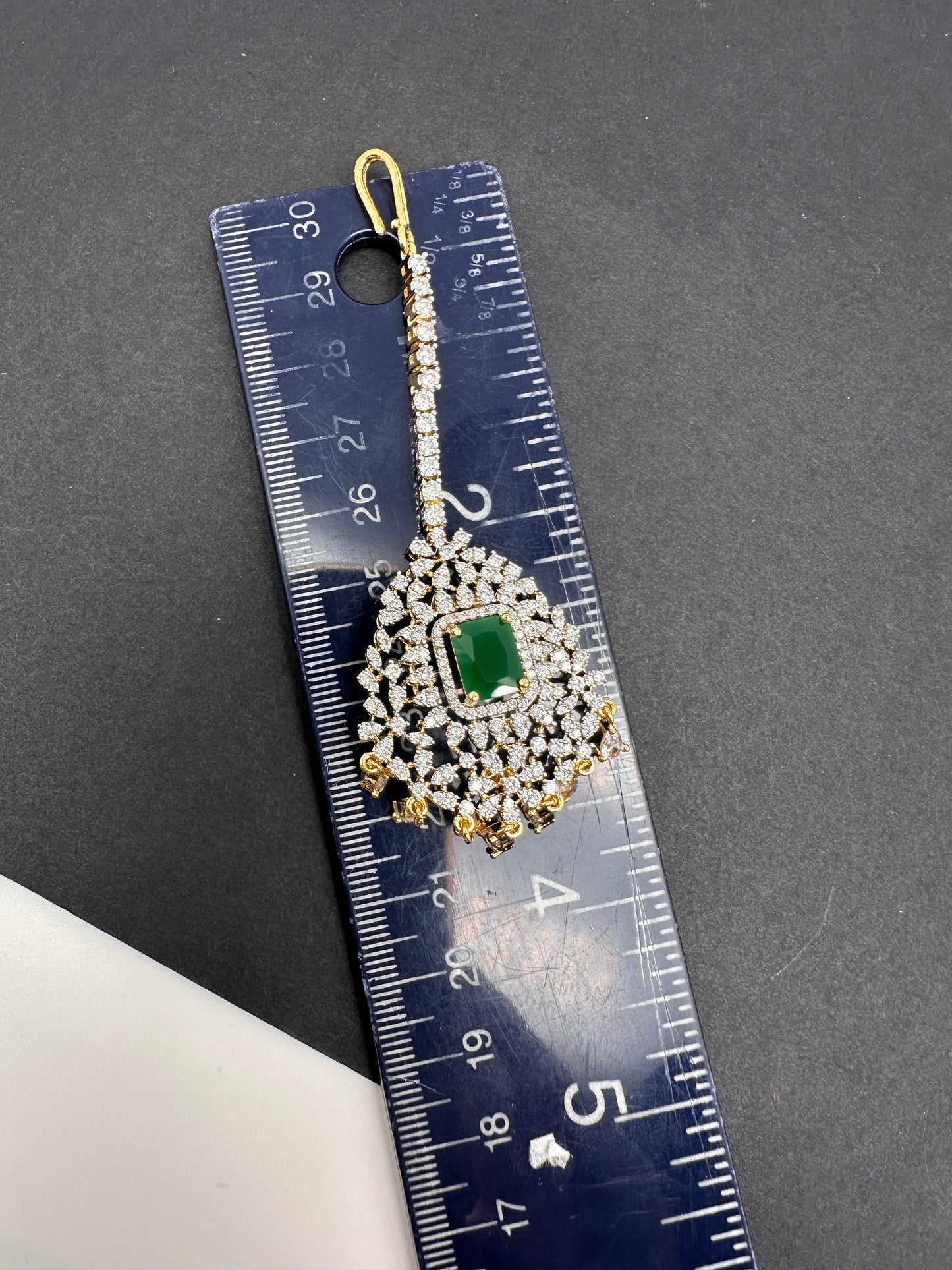 AD Emerald Green Mang Tika