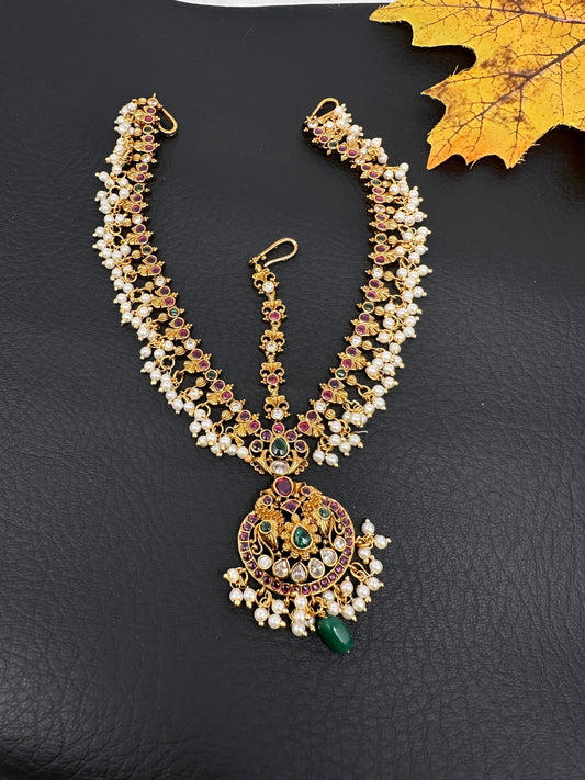 Matte Kempu Pearls Maangteeka Mathapatti