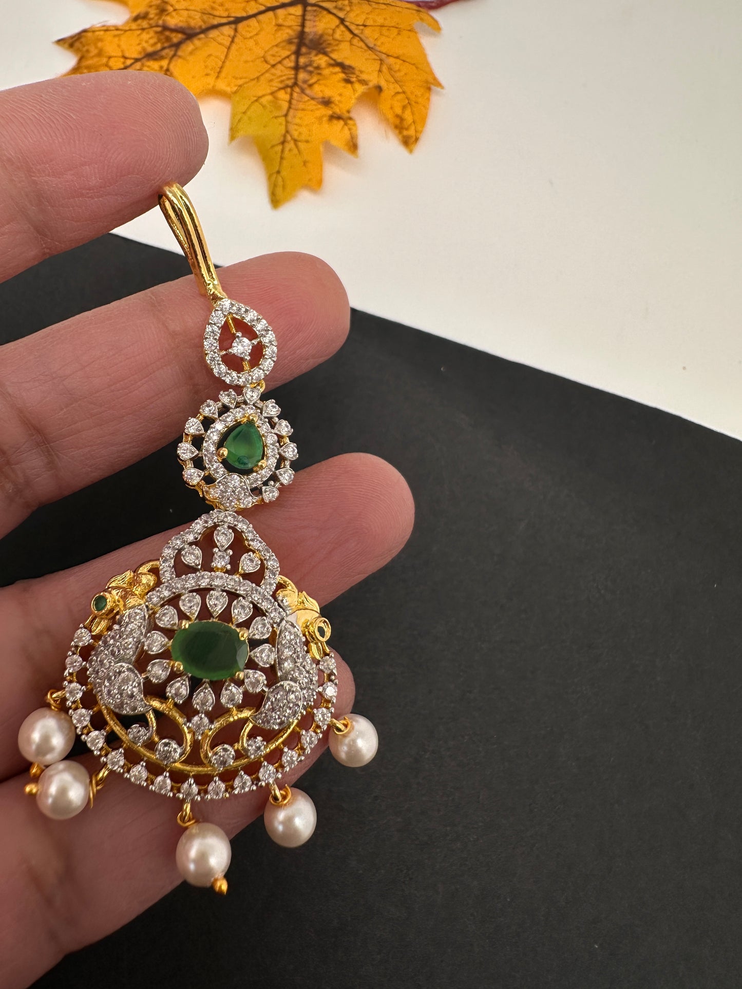 Diamond Finish Color Stone Maangteeka - Green