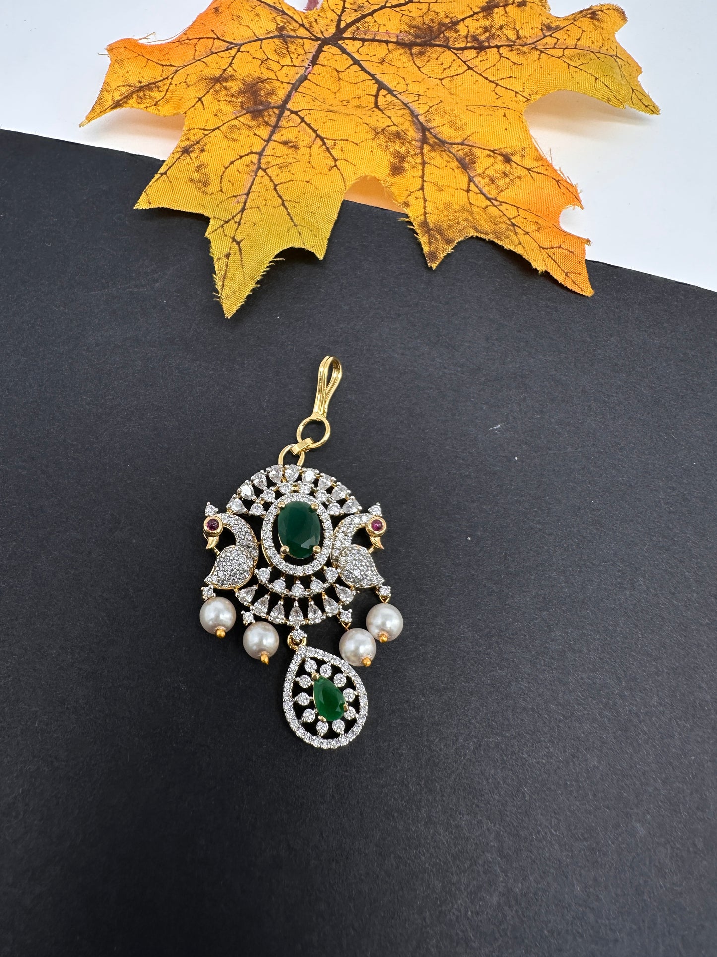 Diamond Finish Color Stone Maangteeka - Green