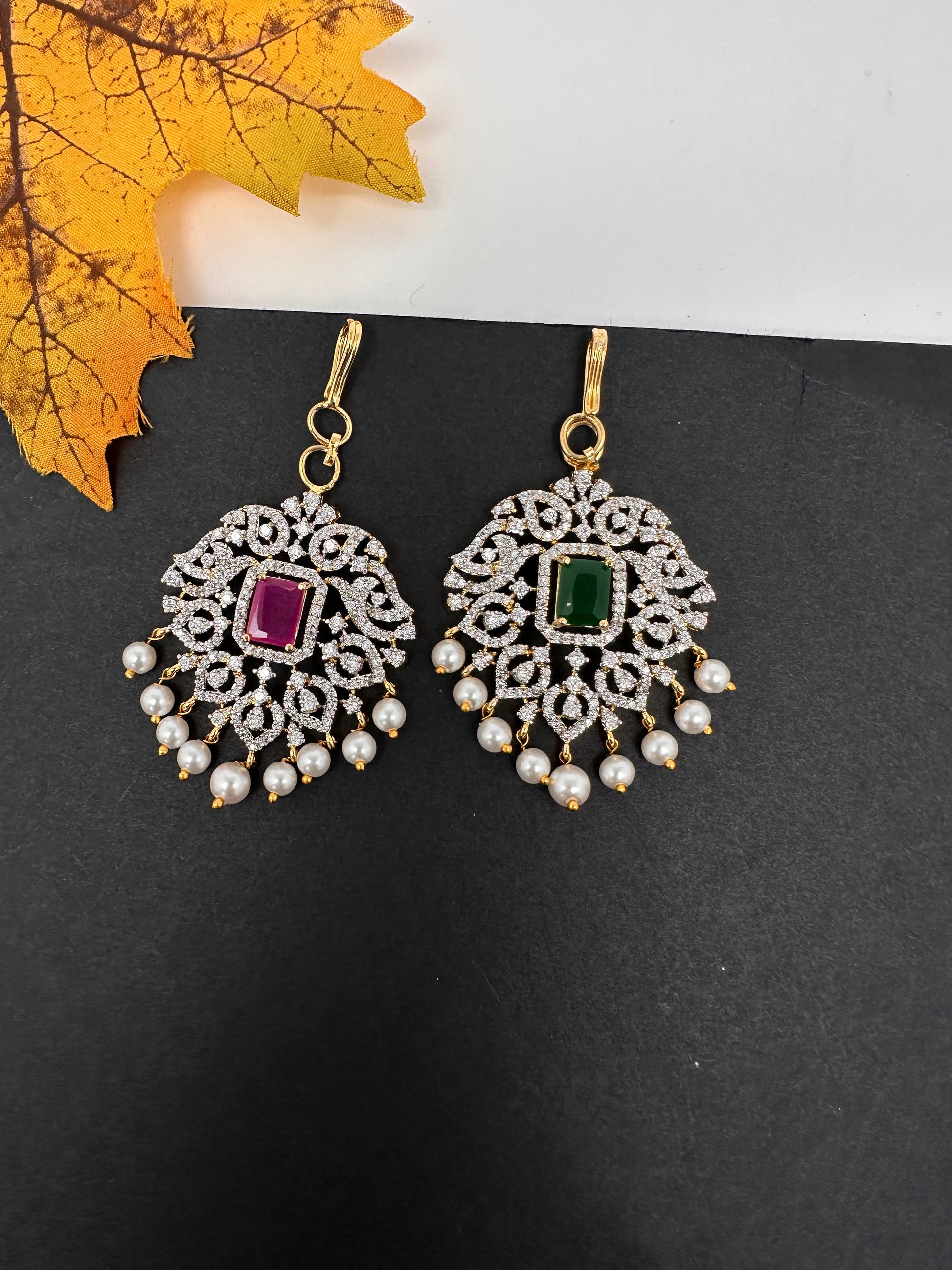 Diamond Finish Color Stone Maangteeka - Green