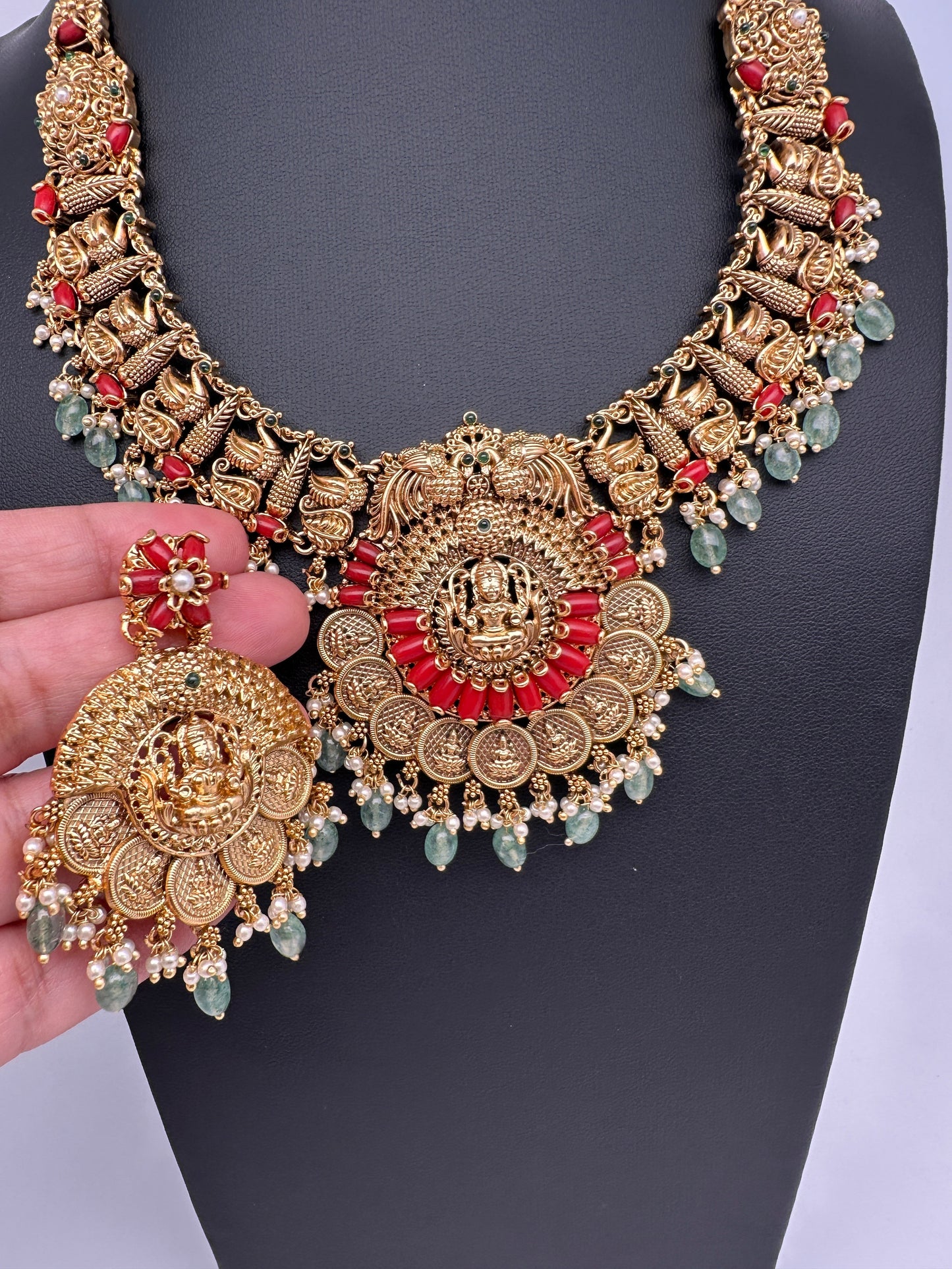 Goddess Lakshmi Kassu Nakshi Matte Coral Short Necklace with Emerald Beads