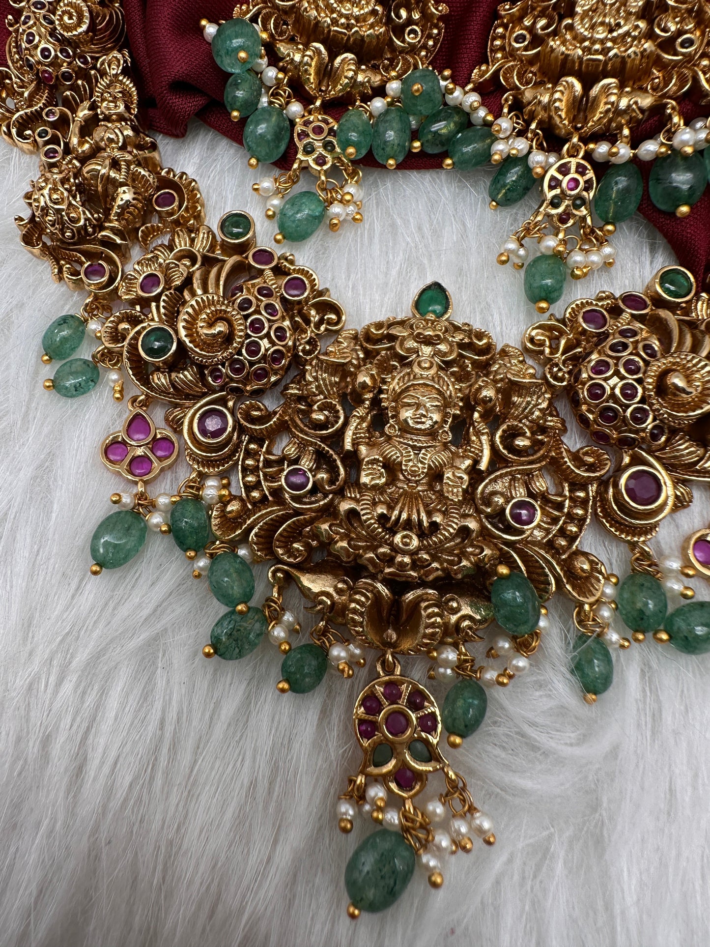 Goddess Lakshmi Nakshi Short Necklace with Emerald Beads