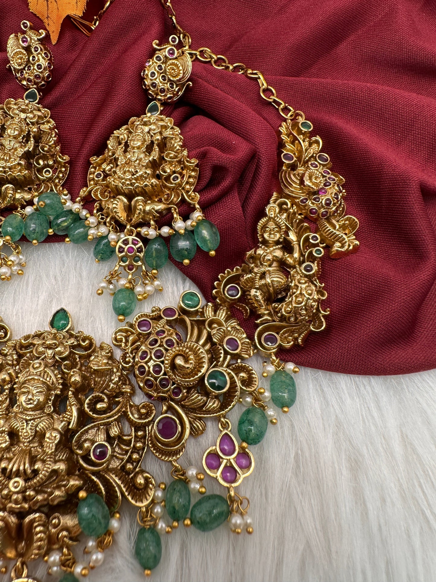Goddess Lakshmi Nakshi Short Necklace with Emerald Beads
