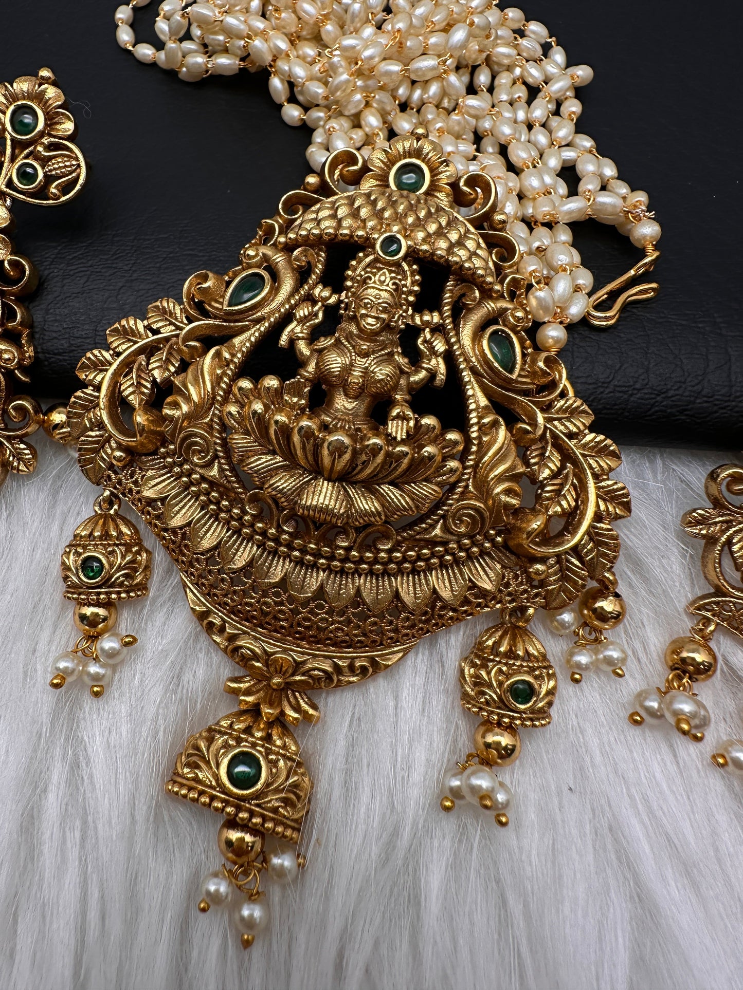 Goddess Lakshmi Premium Matte Finish Nakshi Pendent Set With Rice Pearl Mala