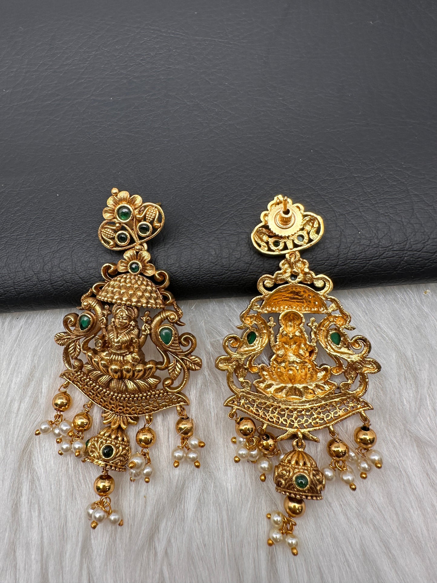 Goddess Lakshmi Premium Matte Finish Nakshi Pendent Set With Rice Pearl Mala