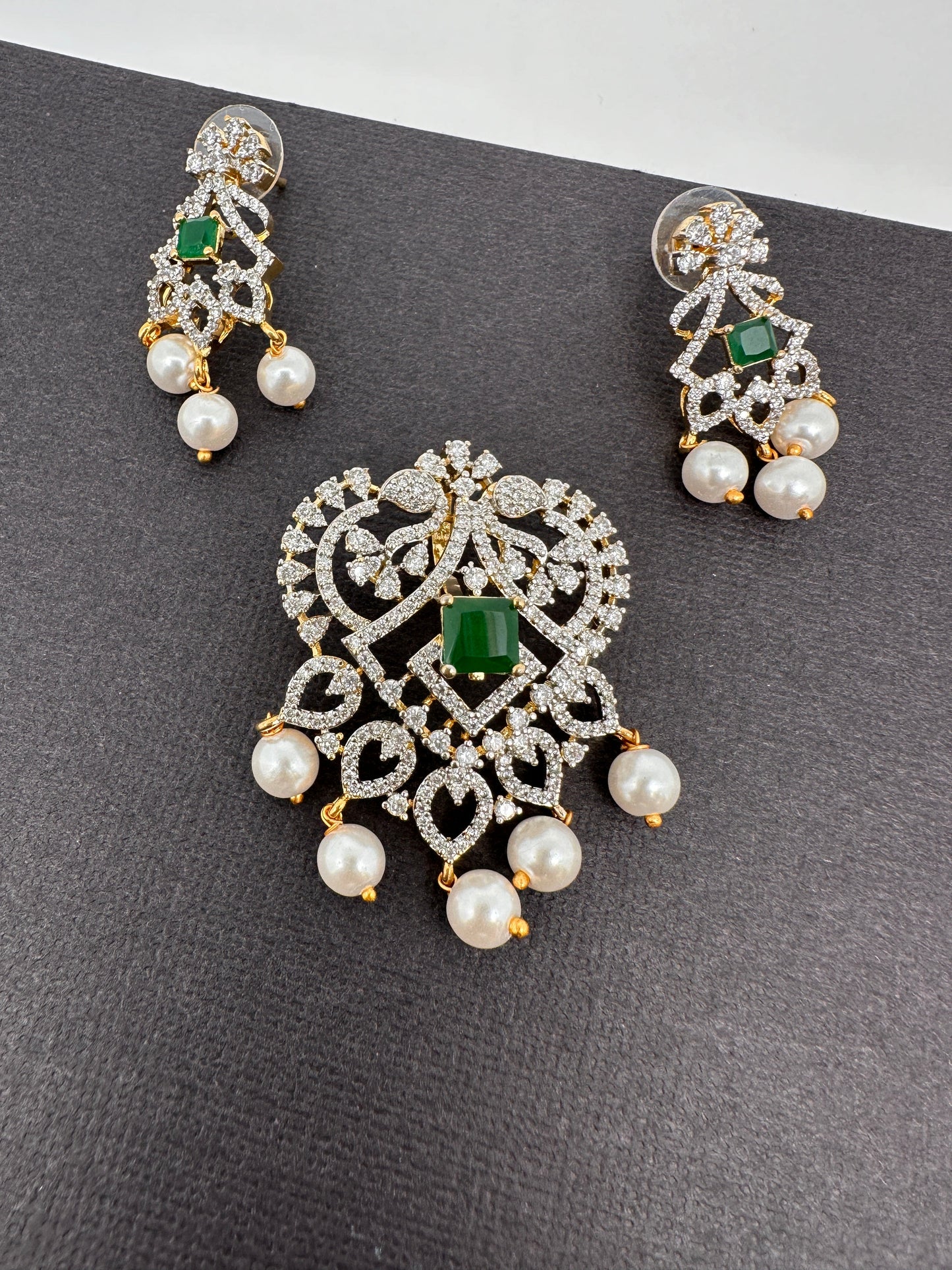 AD Color Stone Pendent Set - Green