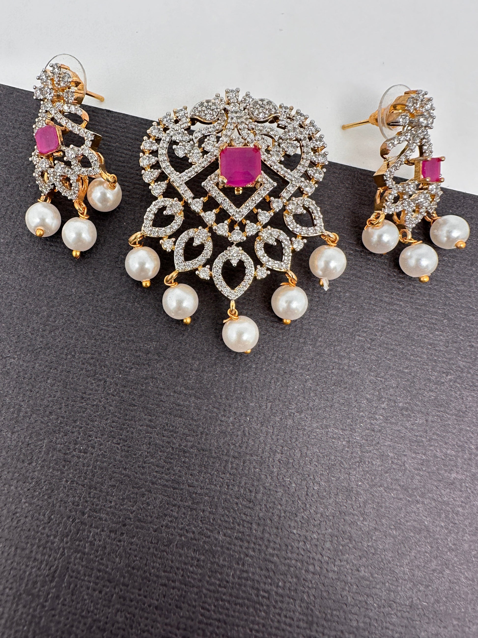 AD Color Stone Pendent Set - Red