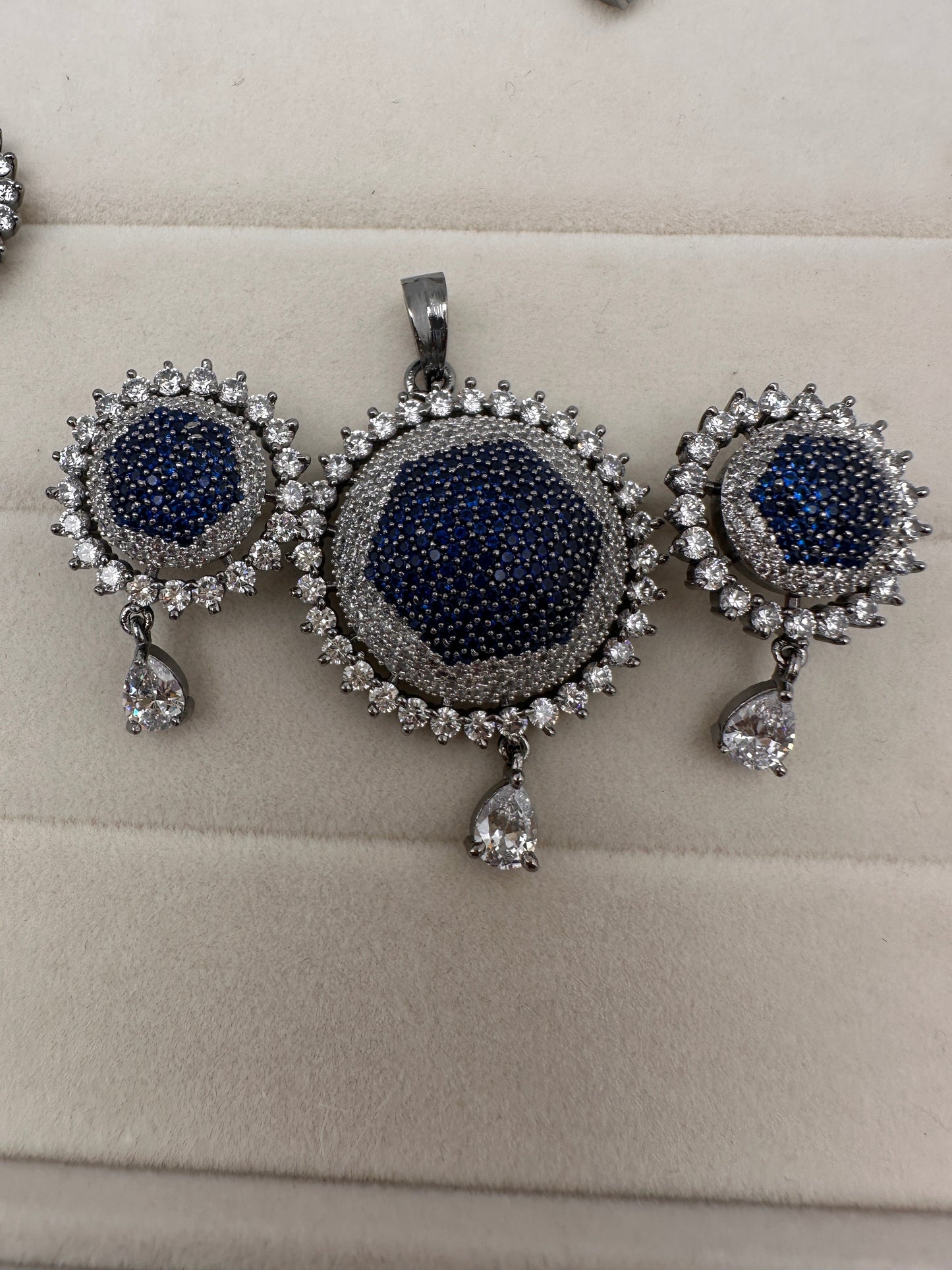Nano Setting AD Pendent Set - Blue