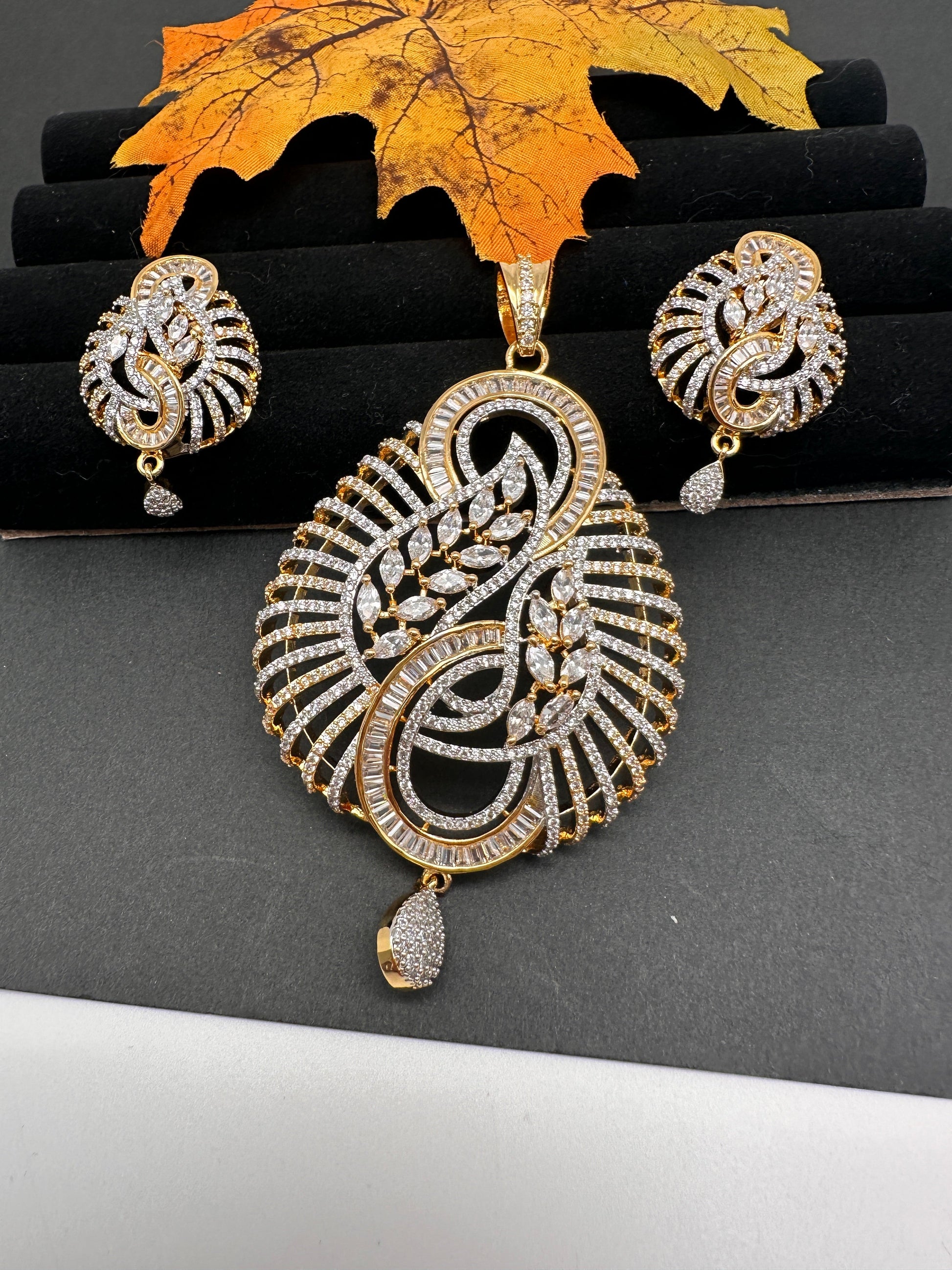 CZ Dual Tone Pendent Set