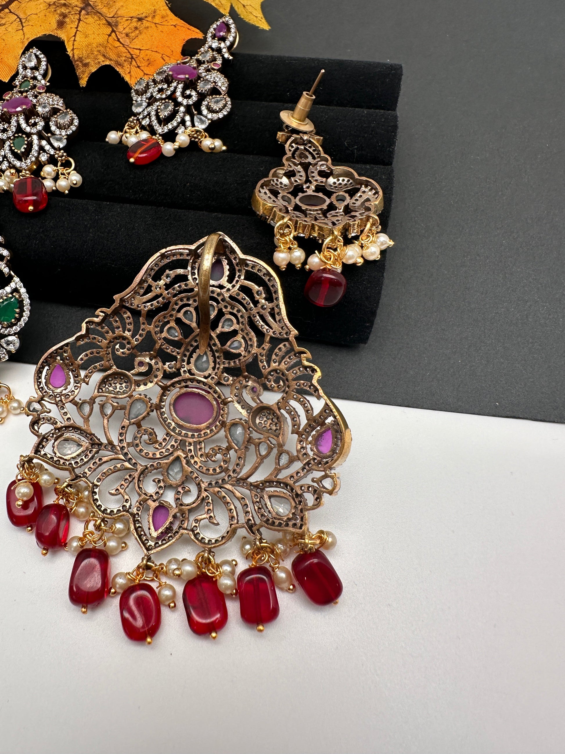 Victorian Peacock Color Stone Pendent Set - Red