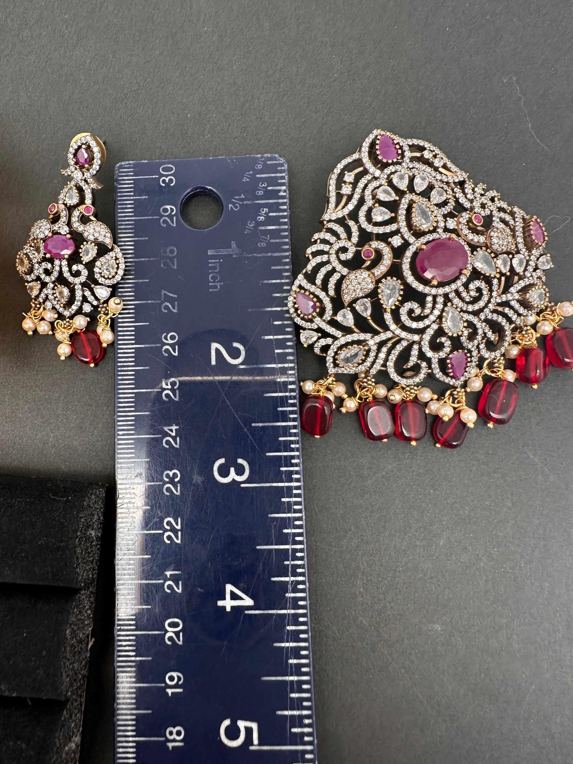 Victorian Peacock Color Stone Pendent Set - Red