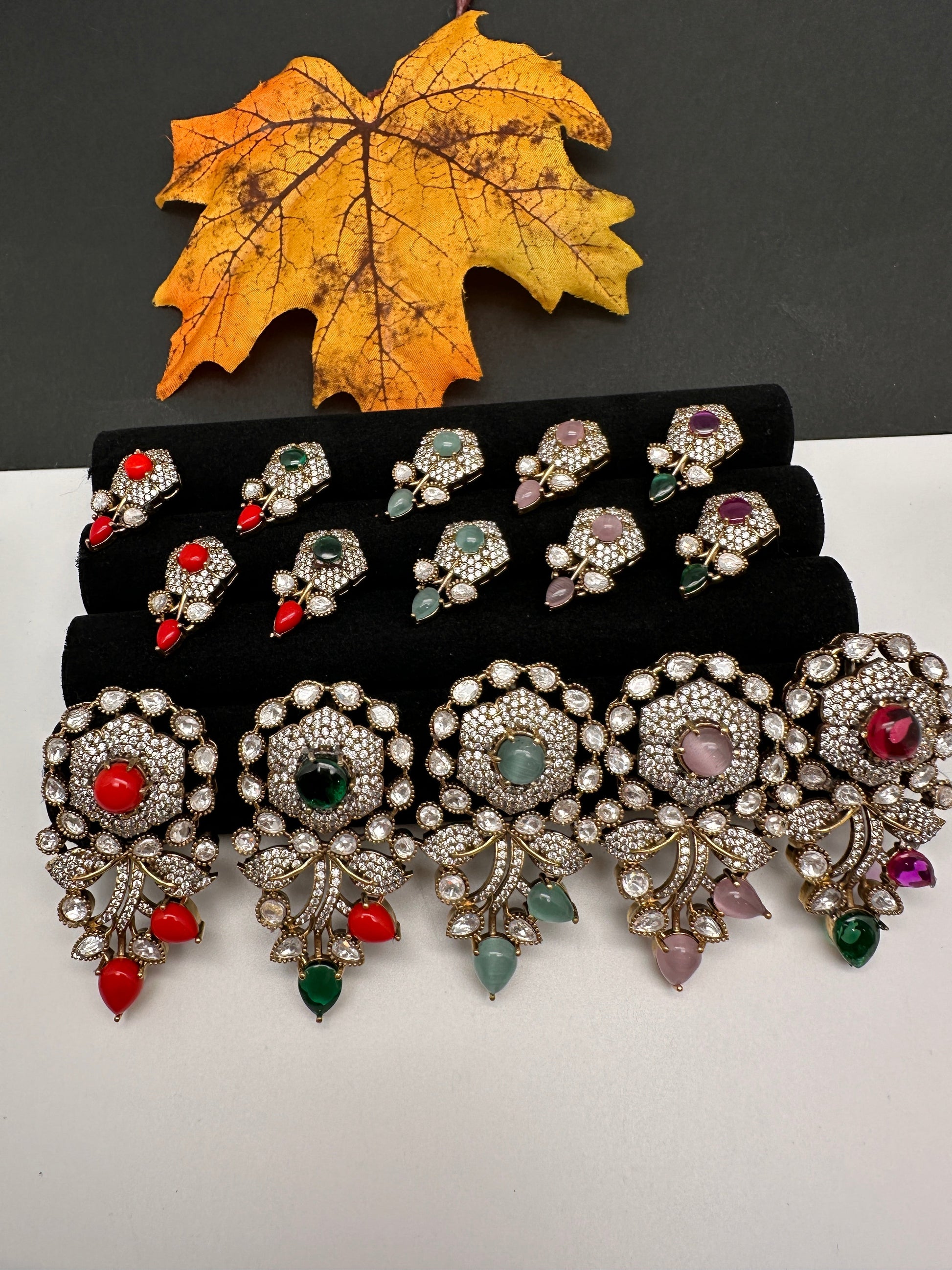 Victorian Floral Color Stone Pendent Set - Pink