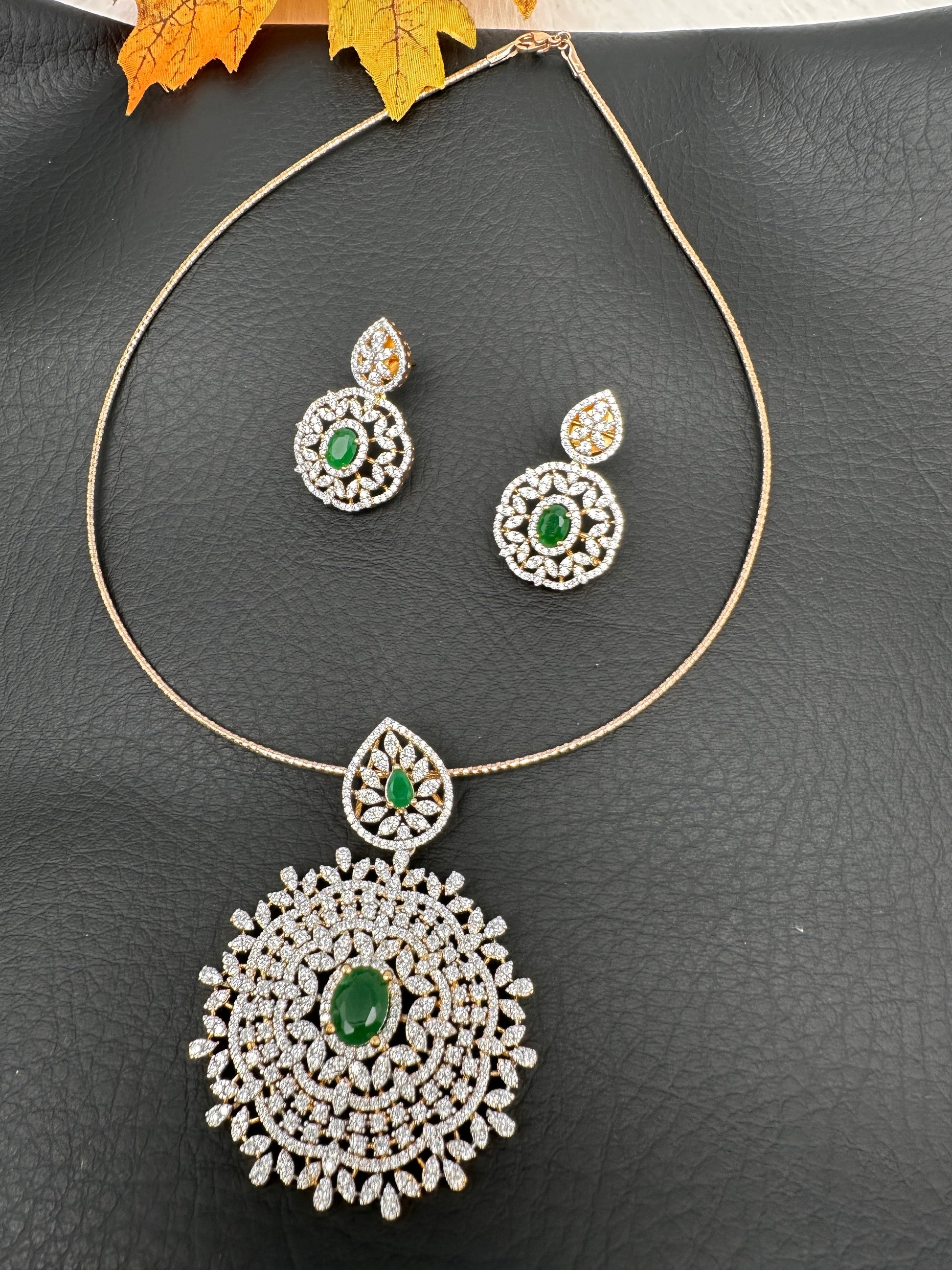 AD Color Stone Pendent Set - Green