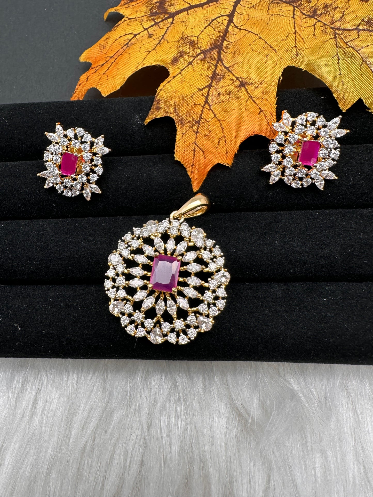 AD Color Stone Pendent Set - Red