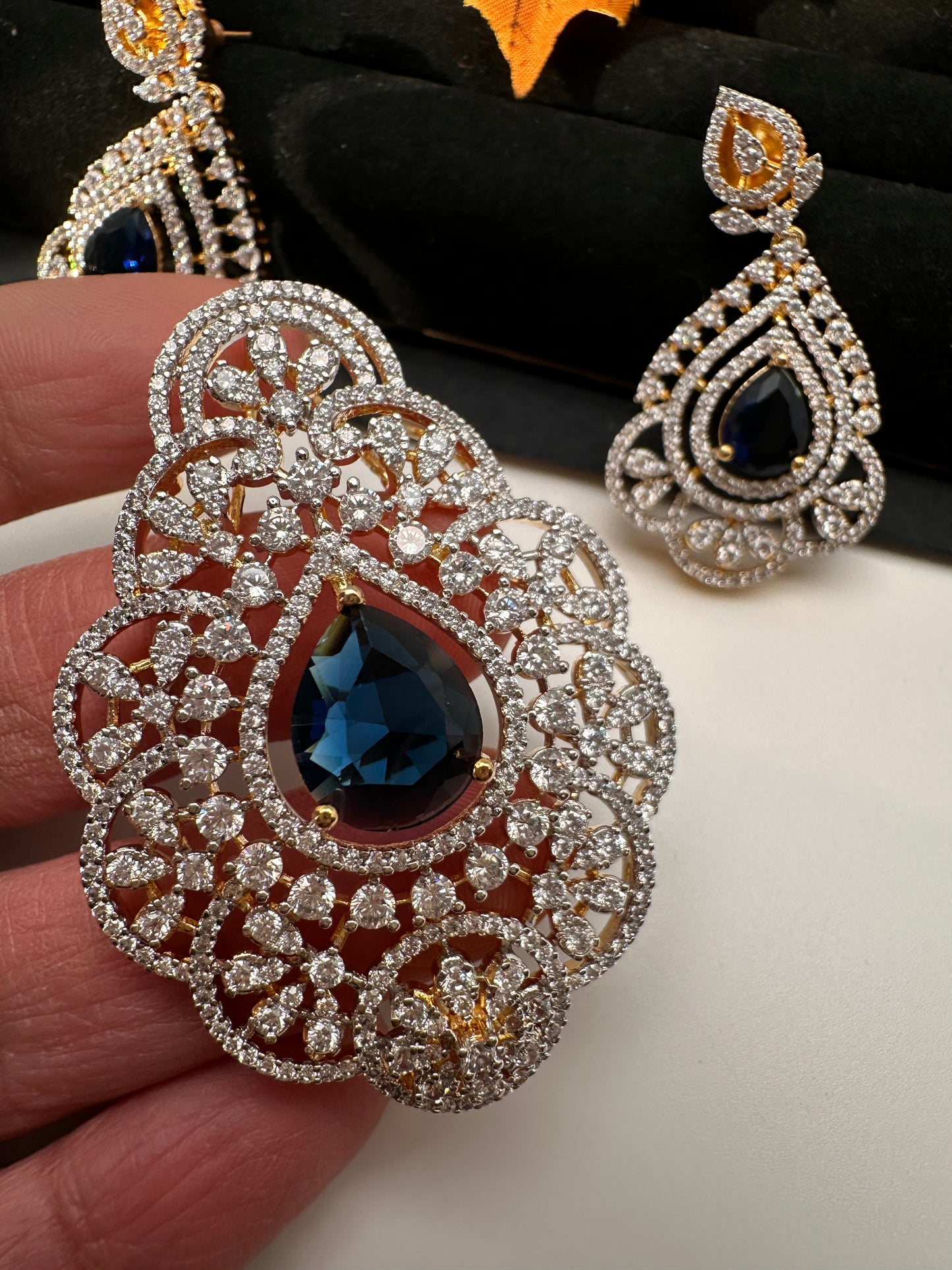AD Diamond Finish Color Stone Pendent Set - Blue
