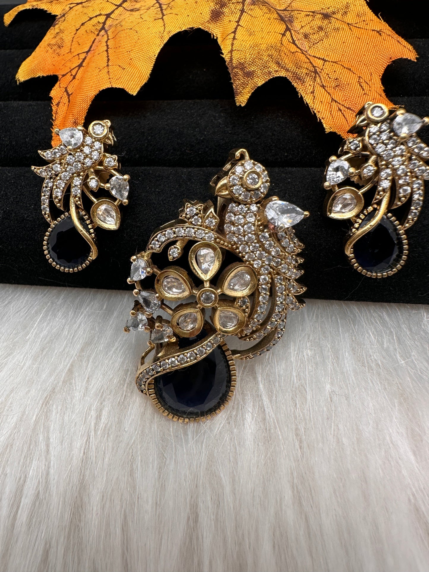 Victorian Birdie Moissanite AD Color Stone Pendent Set - Blue
