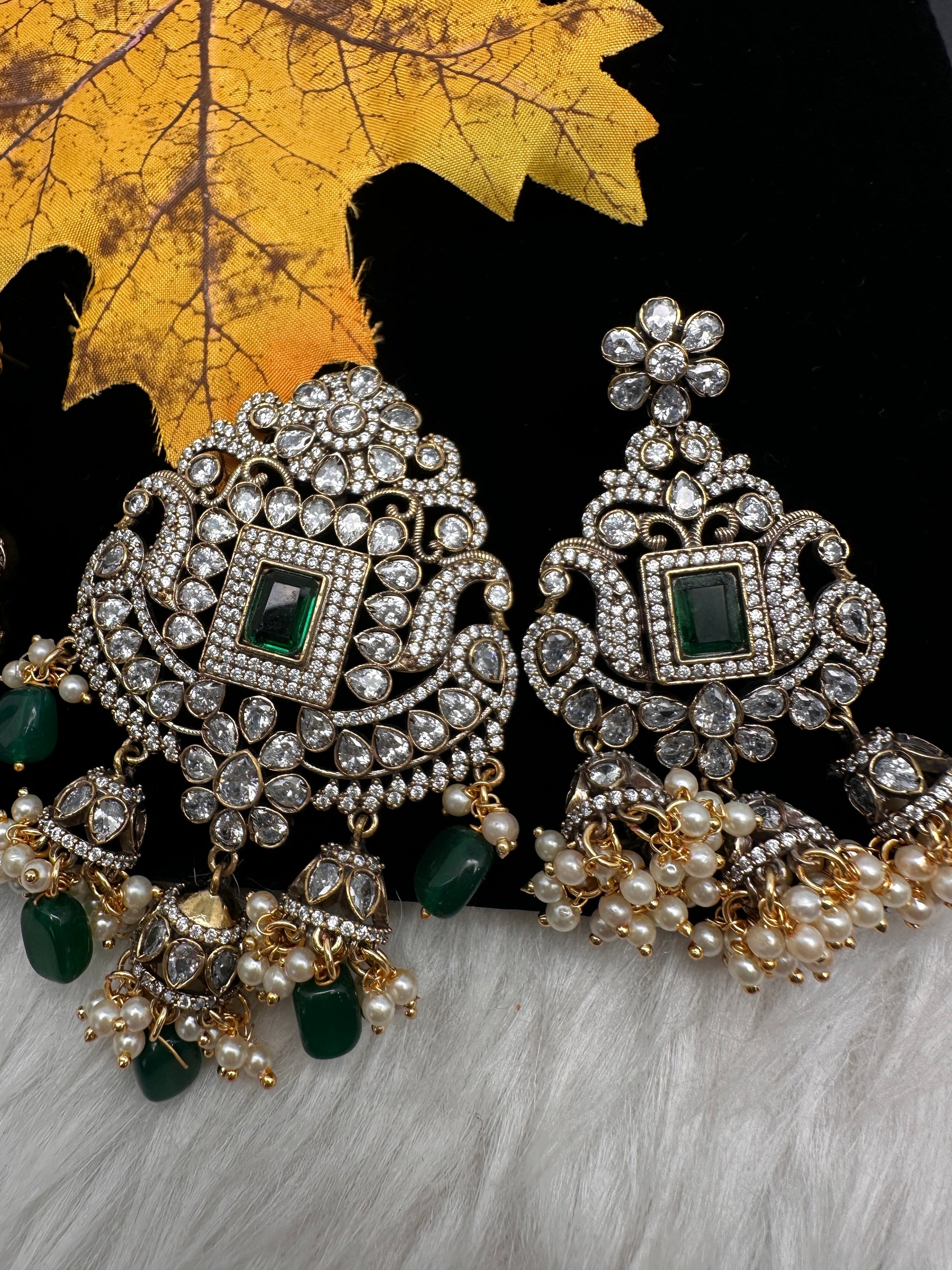 Victorian  Pearls Color Stone Pendent Set - Green