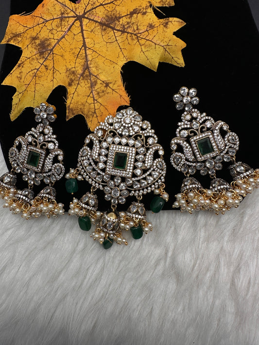 Victorian  Pearls Color Stone Pendent Set - Green