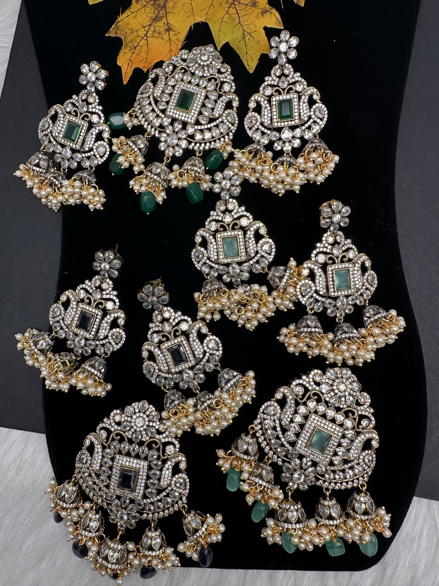 Victorian  Pearls Color Stone Pendent Set - MintGreen