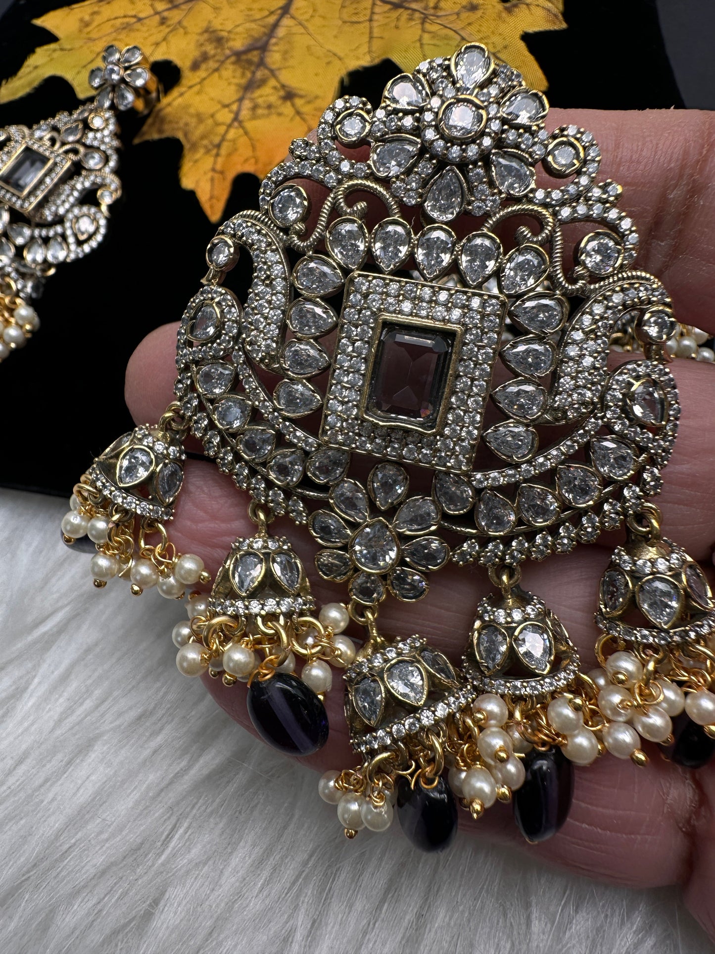 Victorian  Pearls Color Stone Pendent Set - Purple