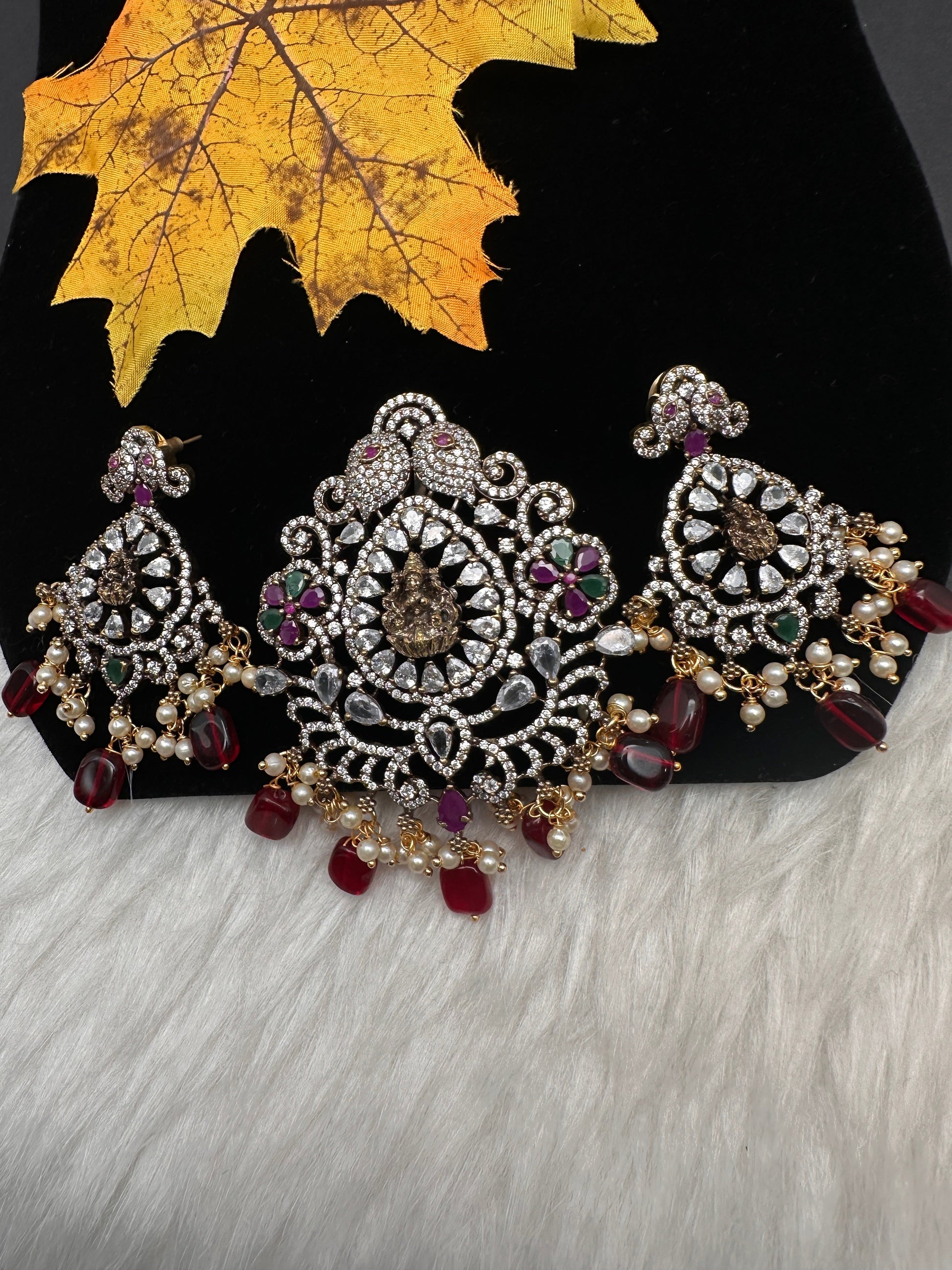 Victorian  Goddess Lakhsmi Pearls Color Stone Pendent Set - Red