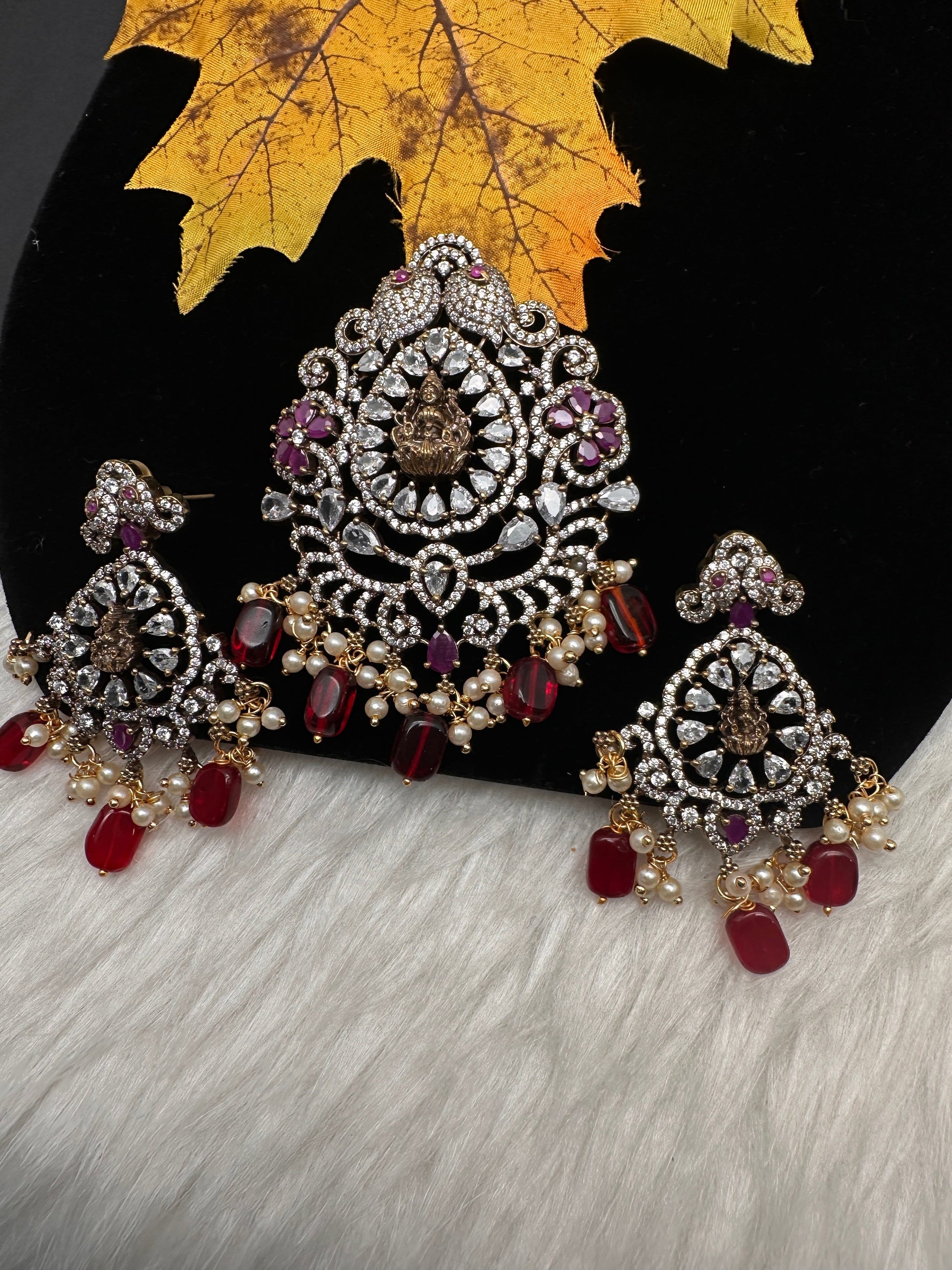 Victorian  Goddess Lakhsmi Pearls Color Stone Pendent Set - Red