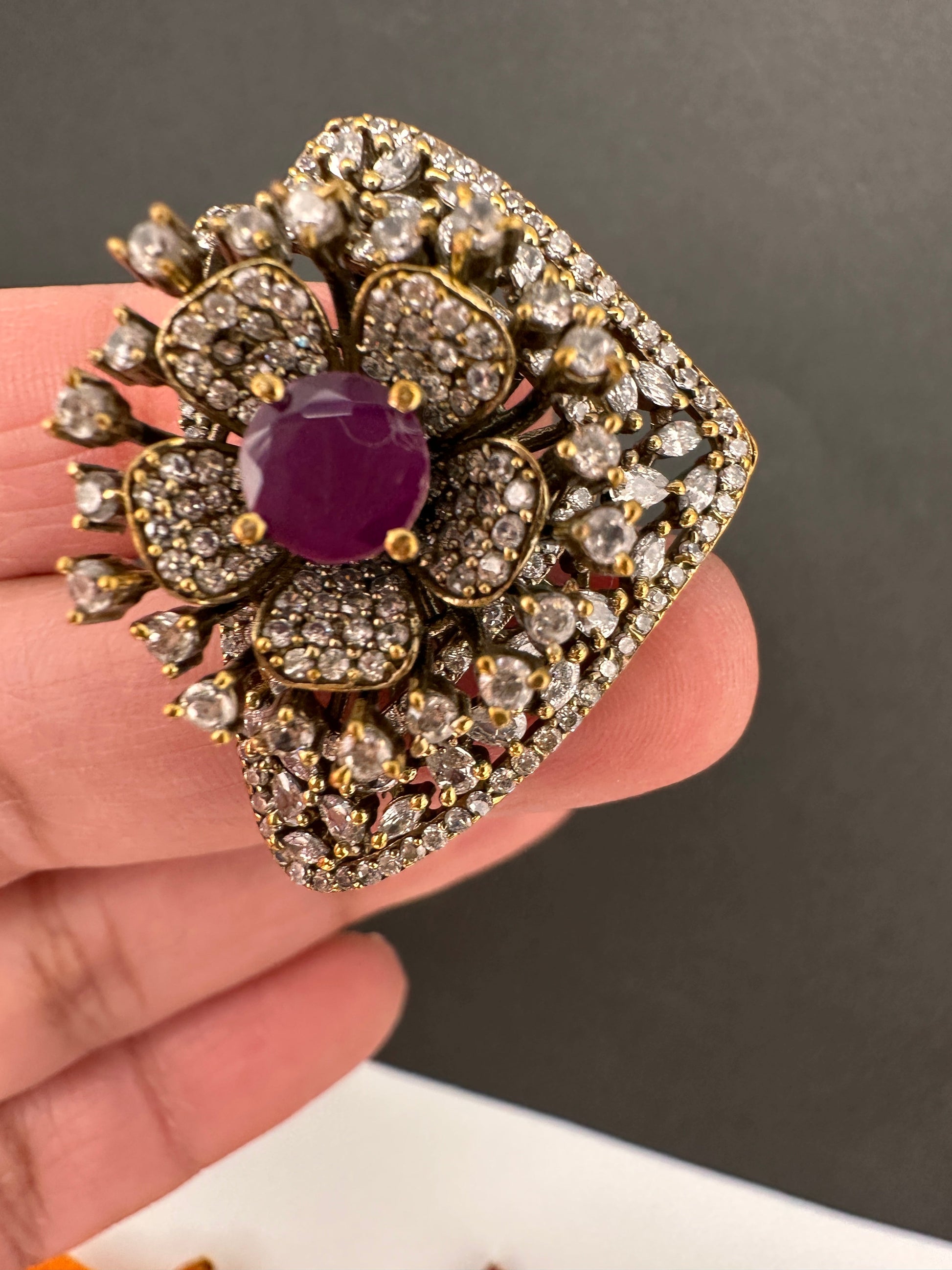 Victorian Color Stone Adjustable Color Stone Cocktail Ring - Red