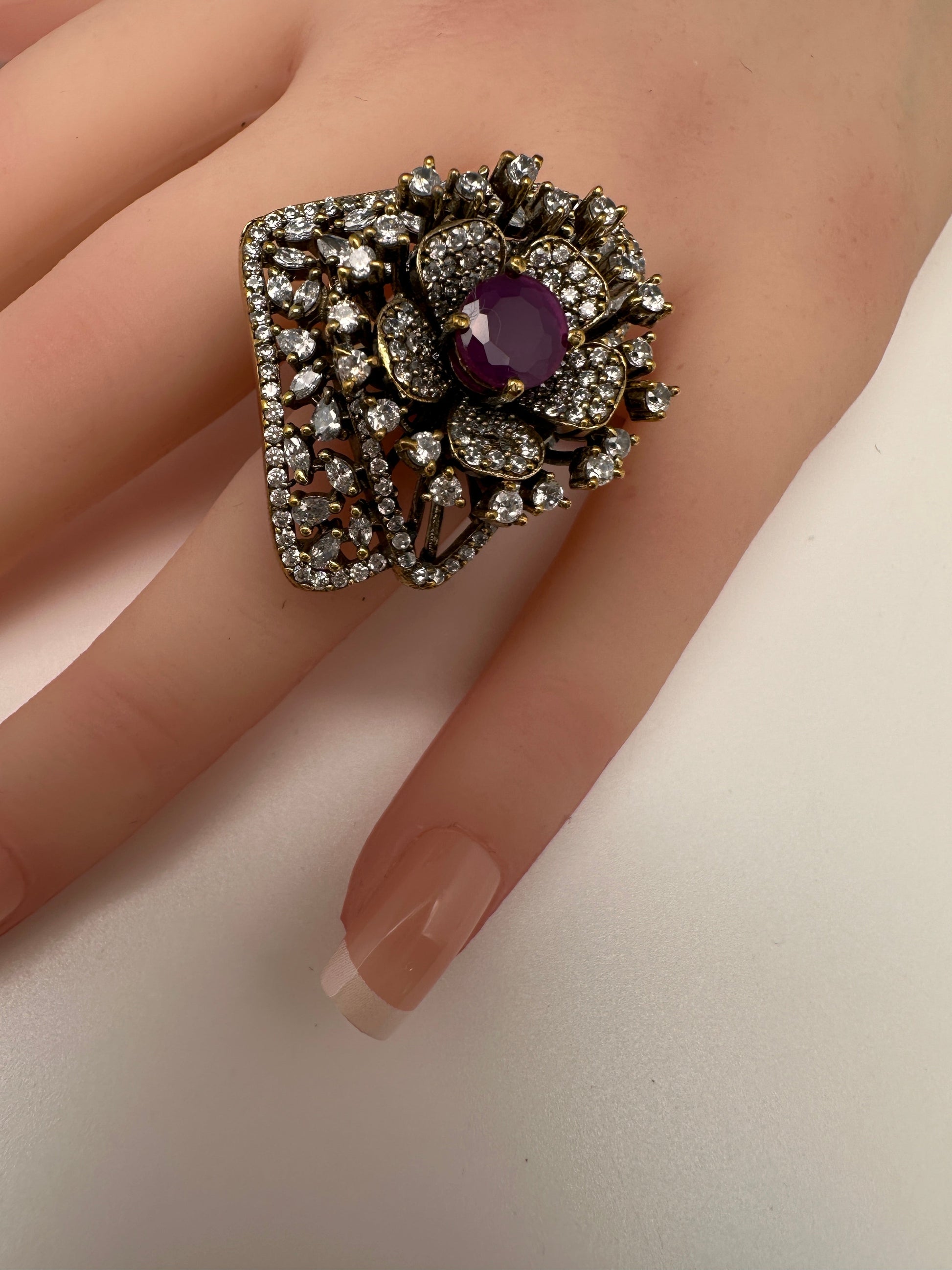 Victorian Color Stone Adjustable Color Stone Cocktail Ring - Red