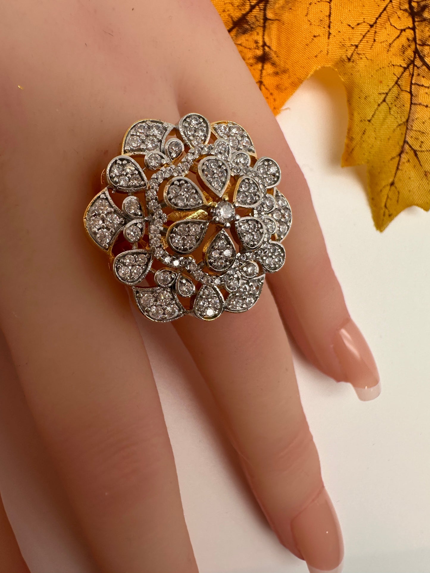 AD Adjustable Color Stone Cocktail Ring
