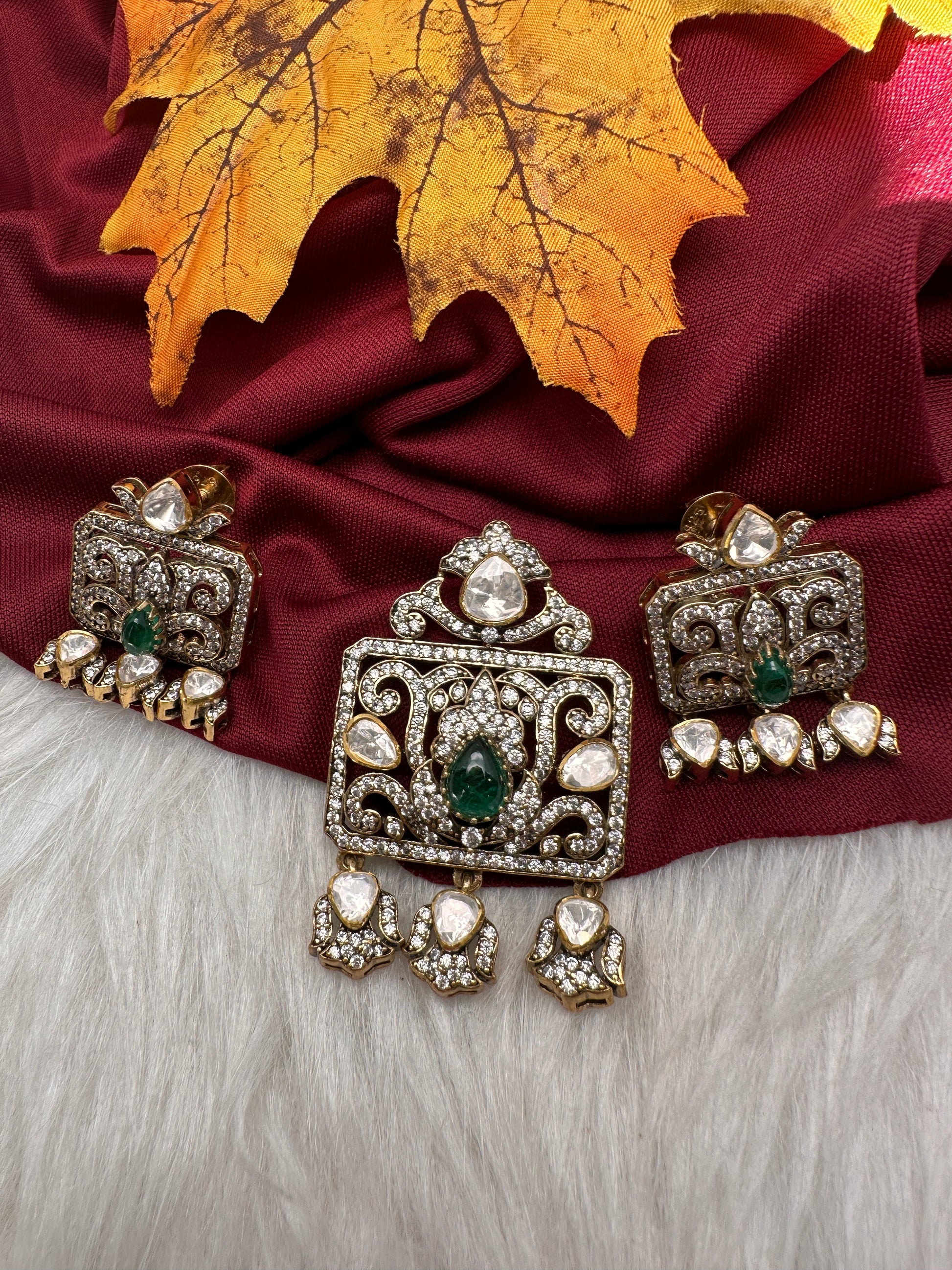 92.5 Silver Green  Moissanite Pendent Set
