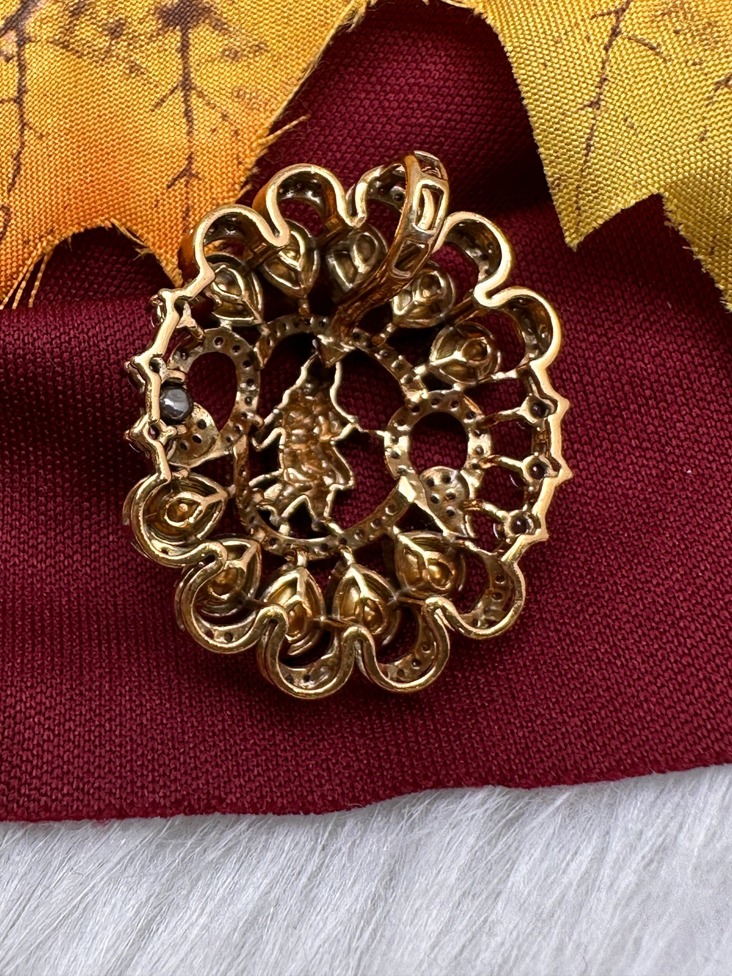 92.5 Silver Nakshi Krishna Pendent - 