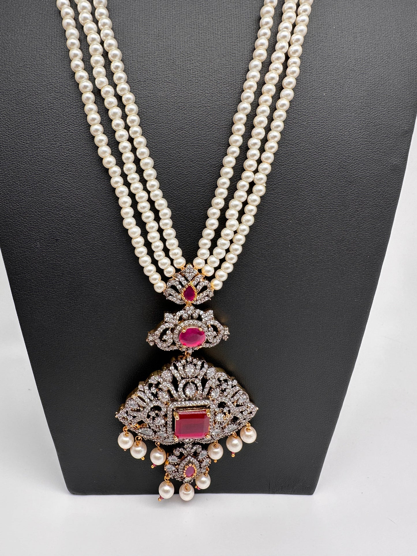 AD Red Stone Pendent Pearl Mala