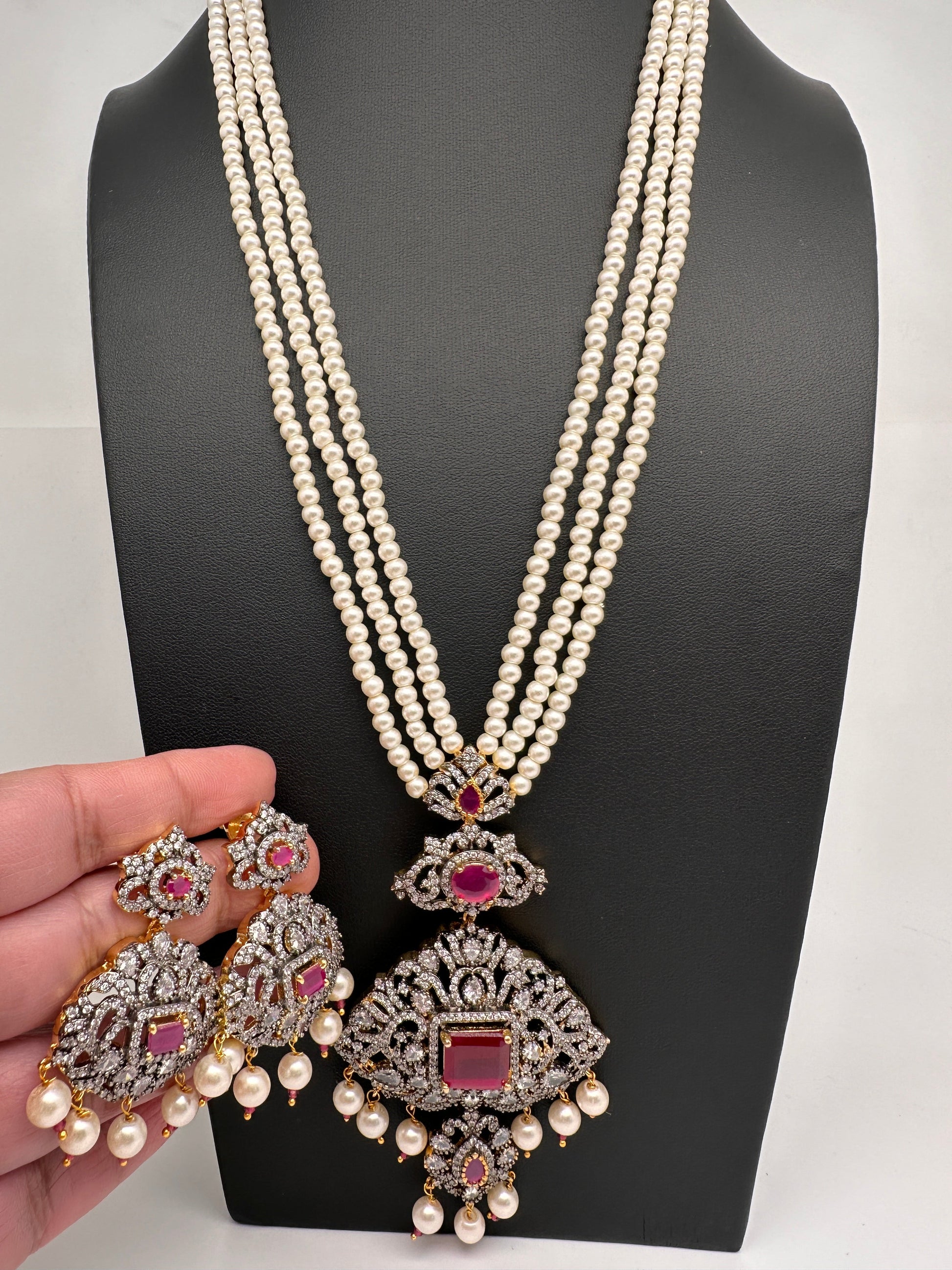 AD Red Stone Pendent Pearl Mala