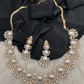 Elegant Shell Pearl Necklace - Gold