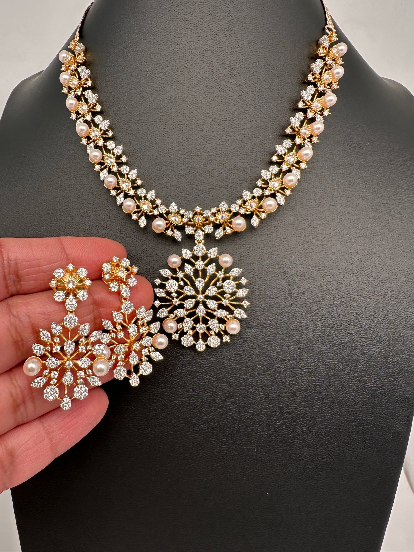 Gold Pearl Necklace