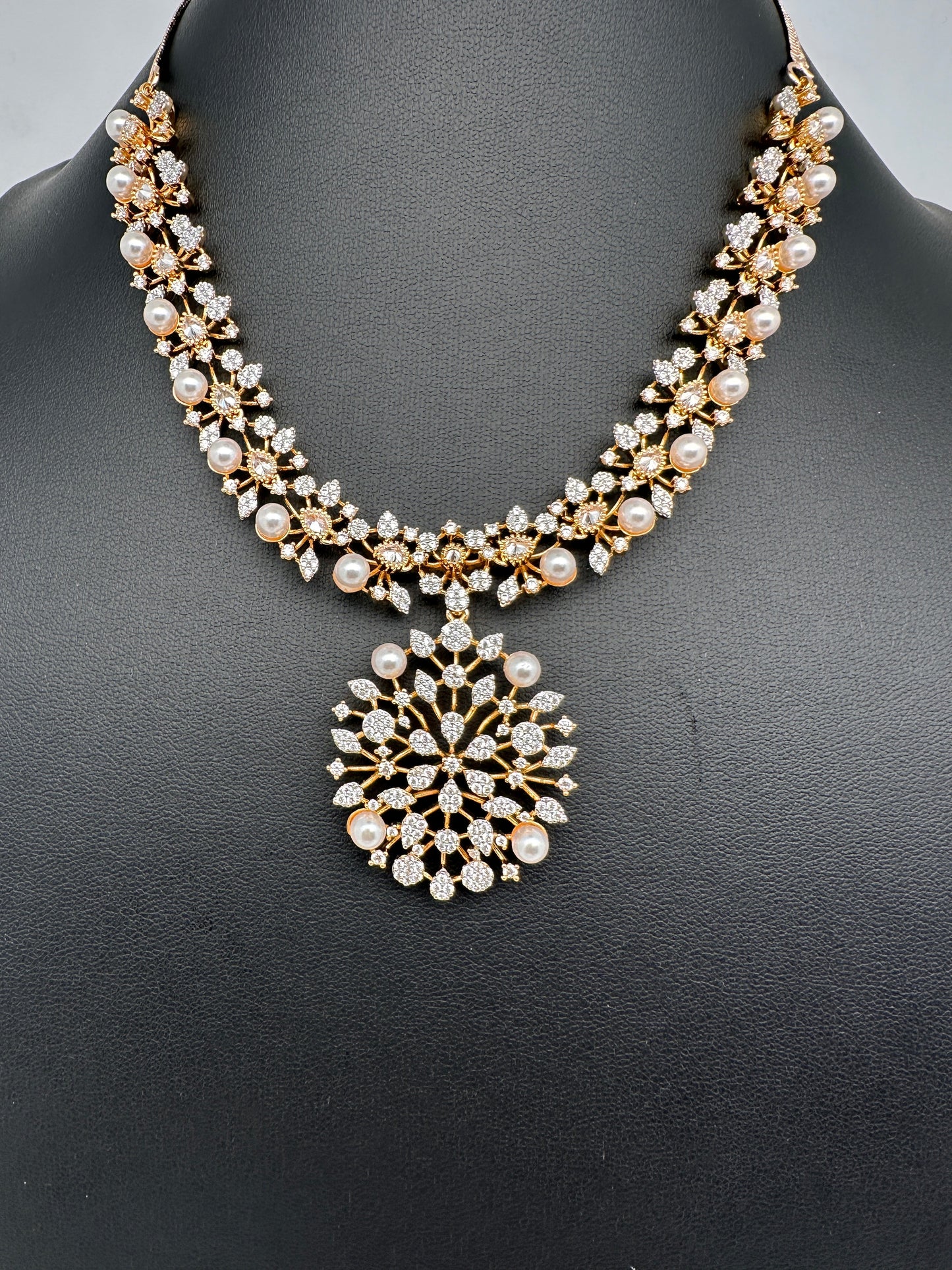 Gold Pearl Necklace
