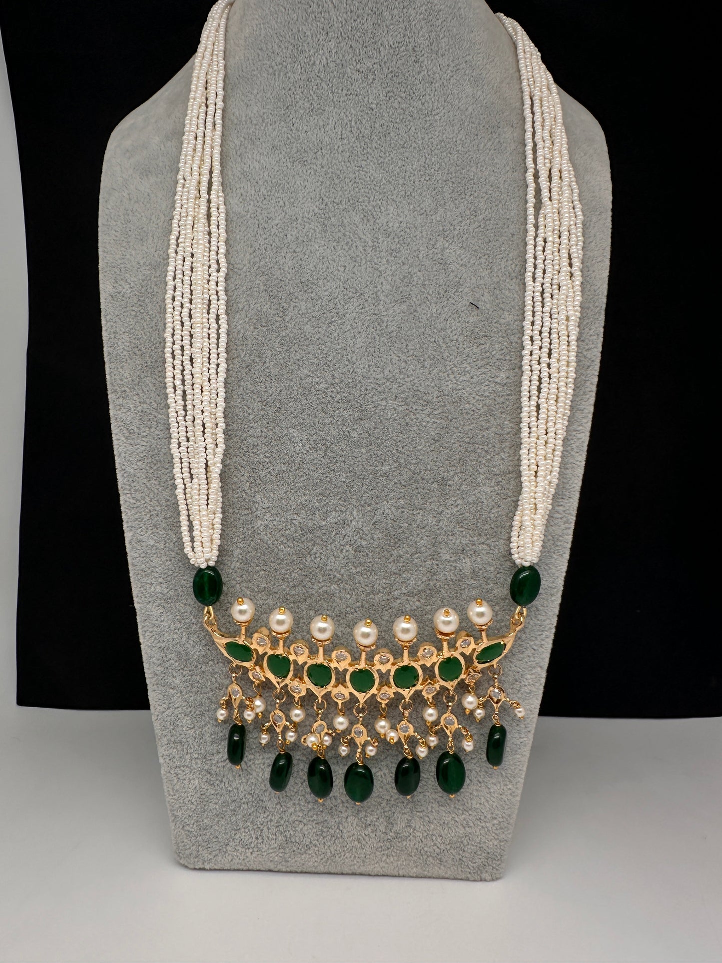 Green Tirmani Pearl Necklace