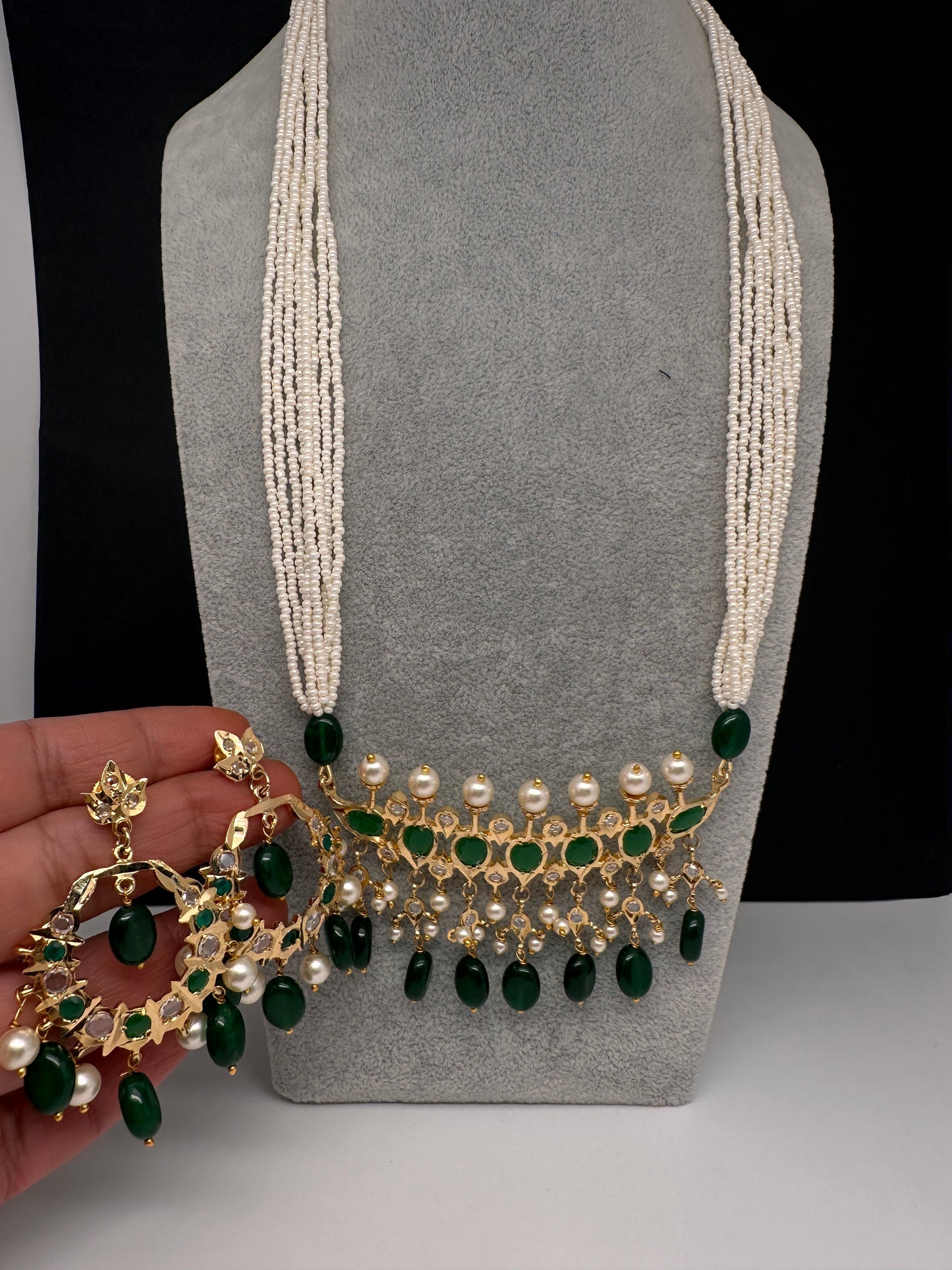 Green Tirmani Pearl Necklace