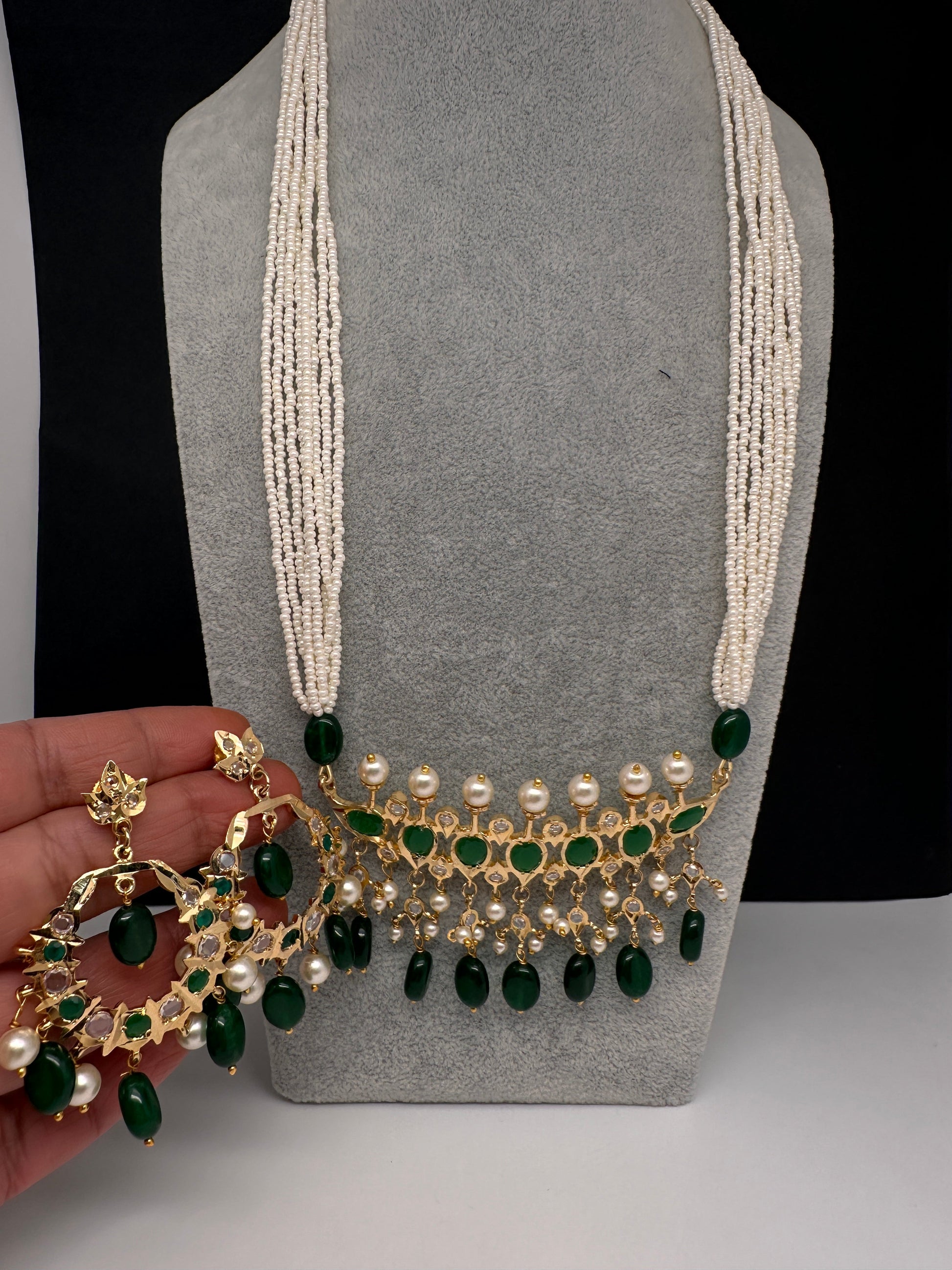 Green Tirmani Pearl Necklace