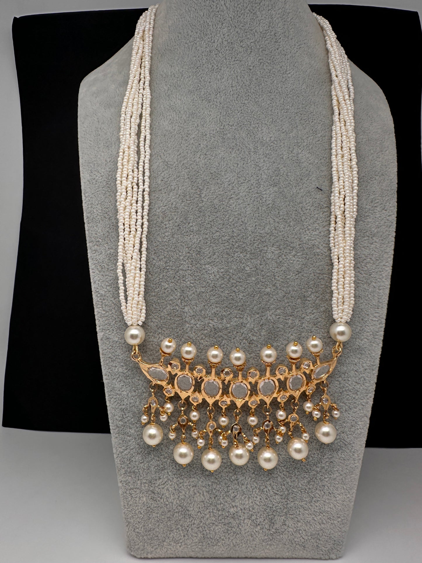 Clear Tirmani Pearl Necklace
