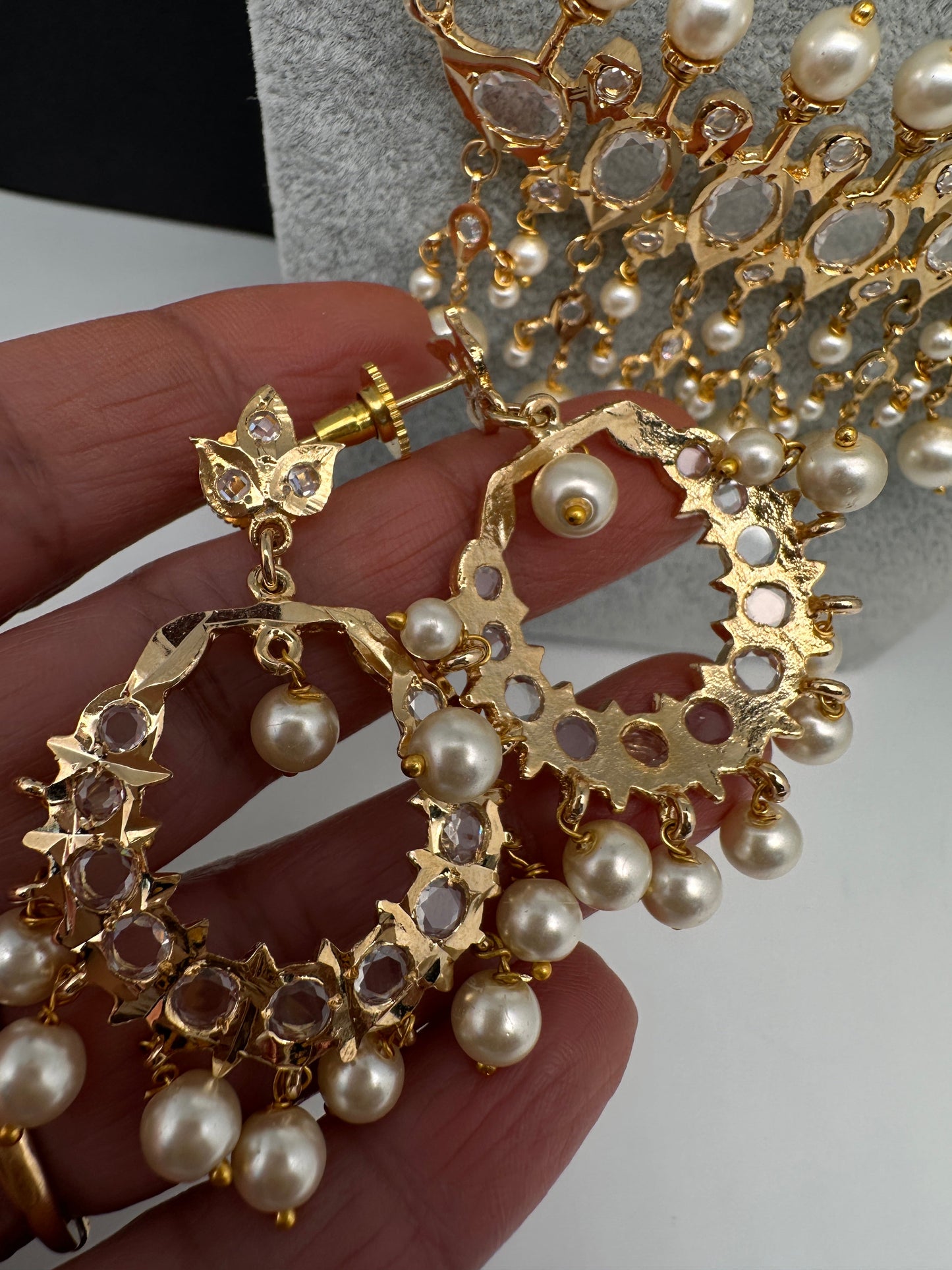 Clear Tirmani Pearl Necklace