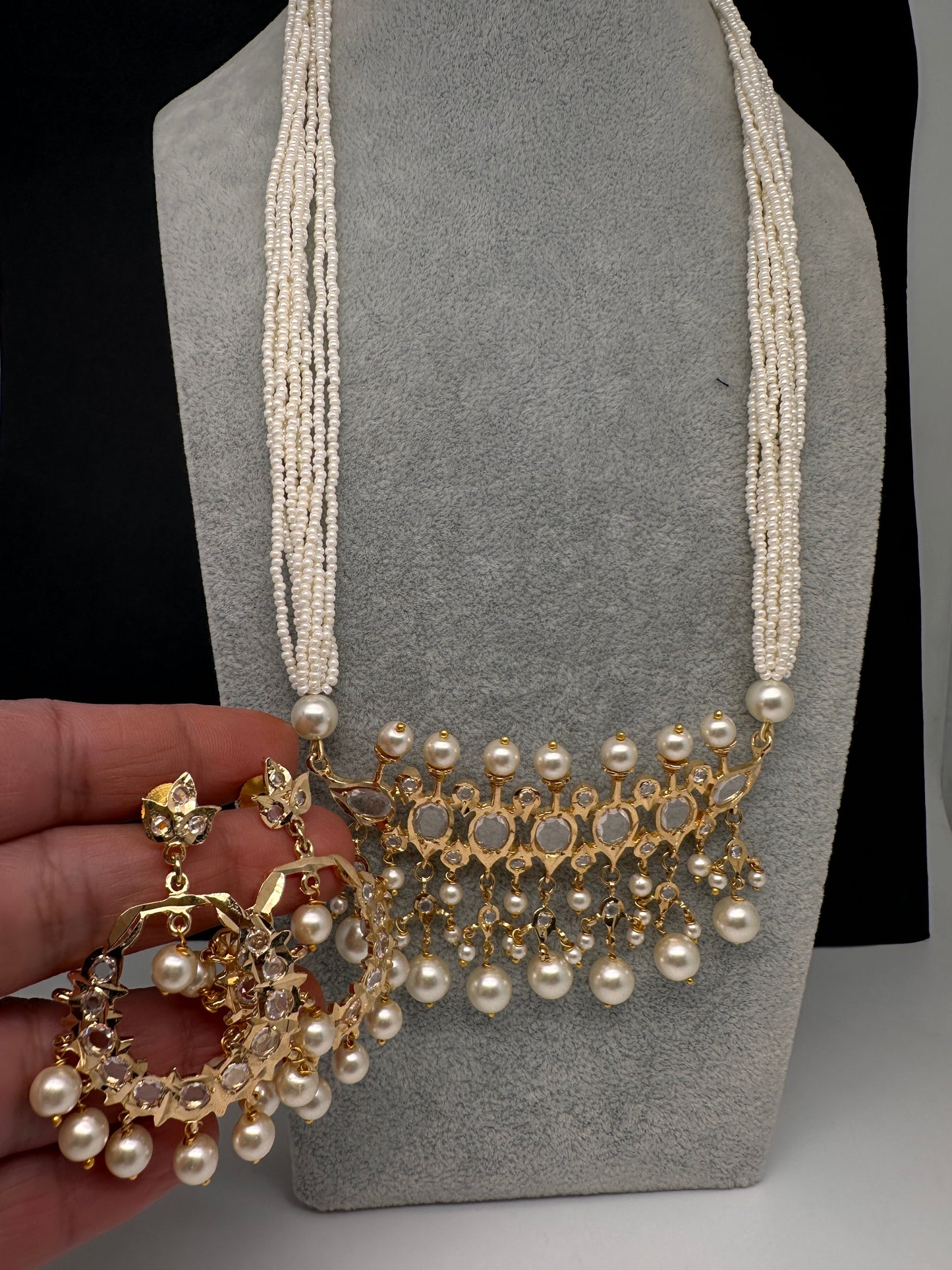 Clear Tirmani Pearl Necklace