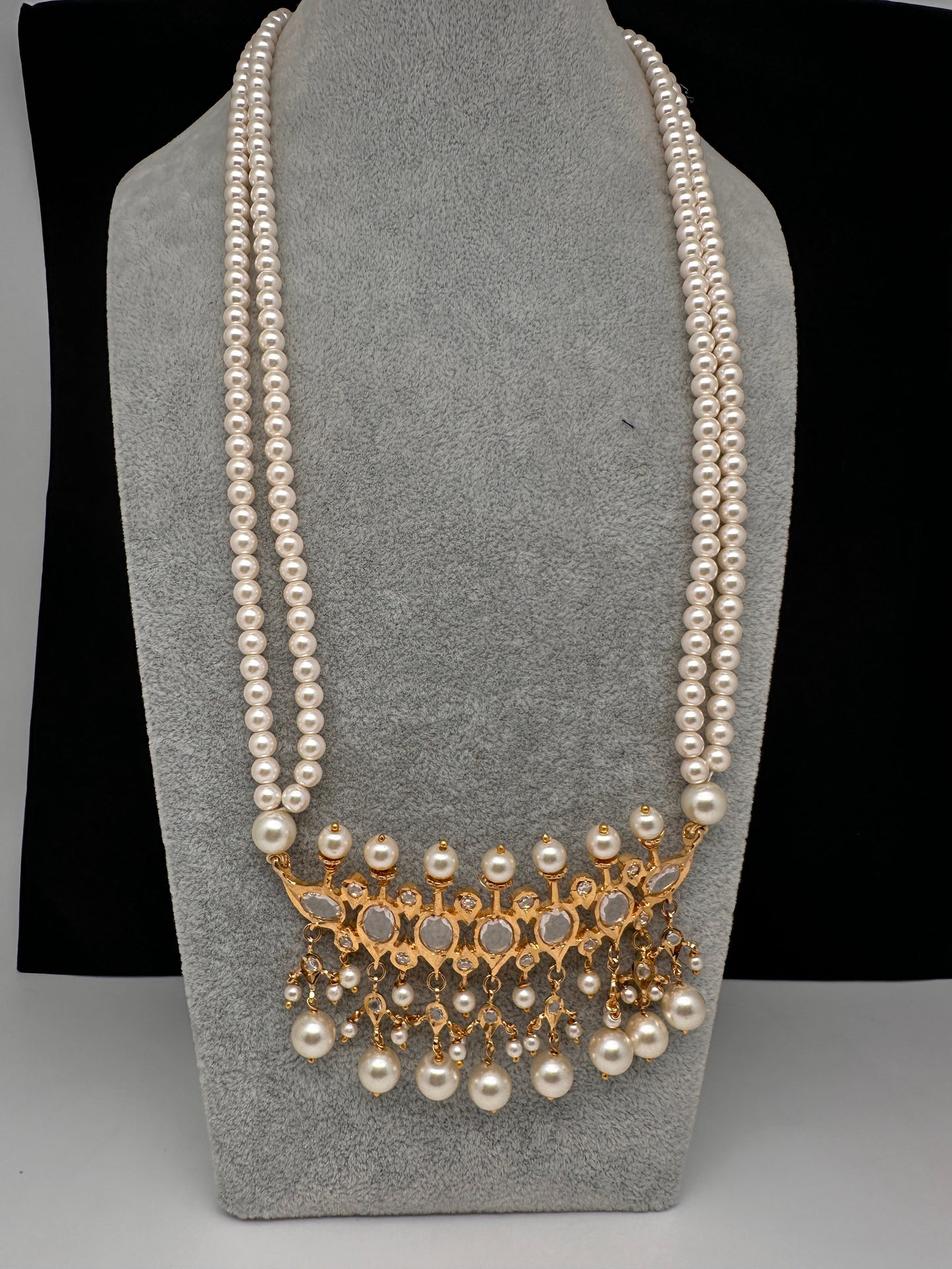 Clear Tirmani Pearl Necklace