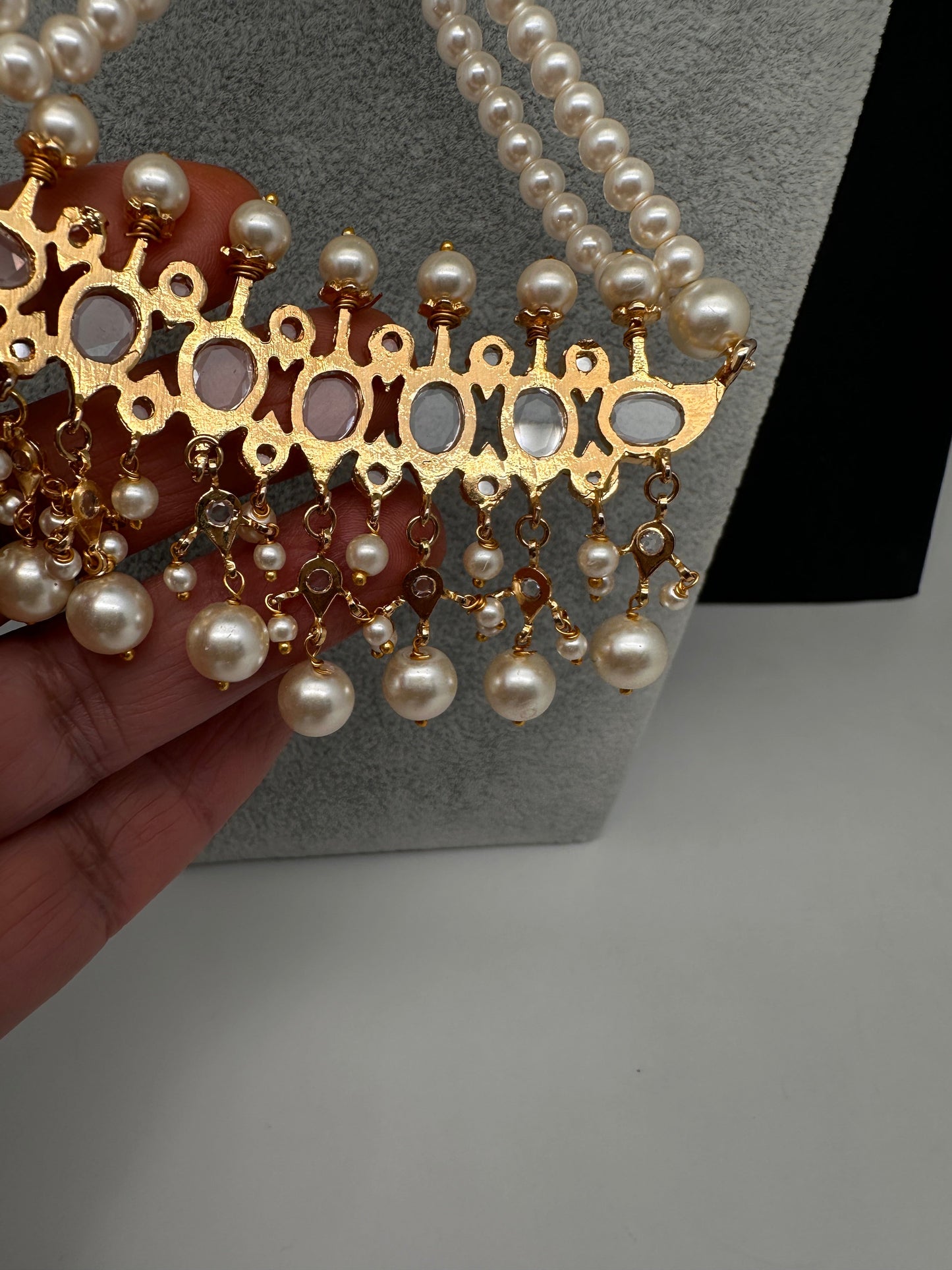 Clear Tirmani Pearl Necklace