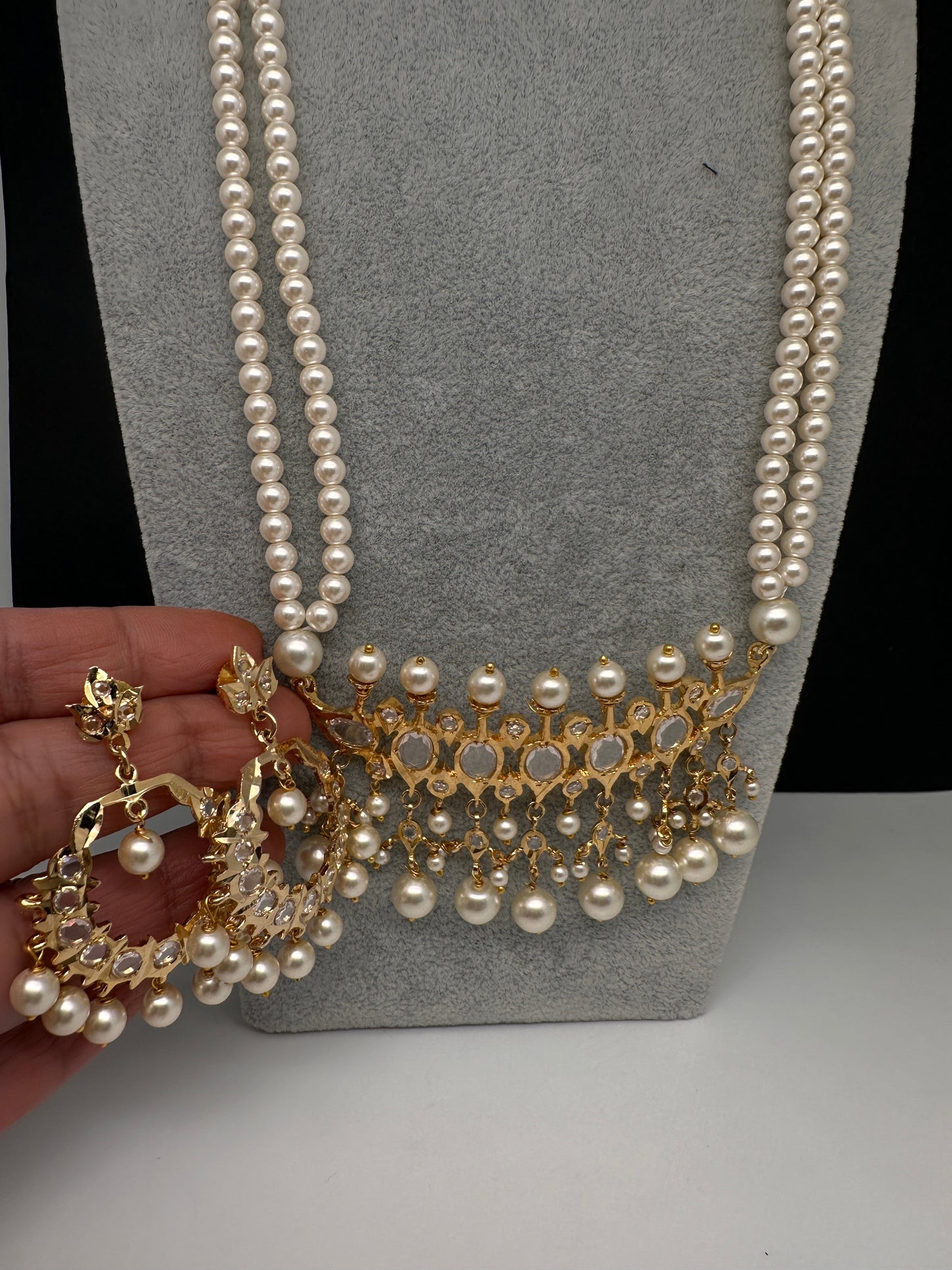 Clear Tirmani Pearl Necklace